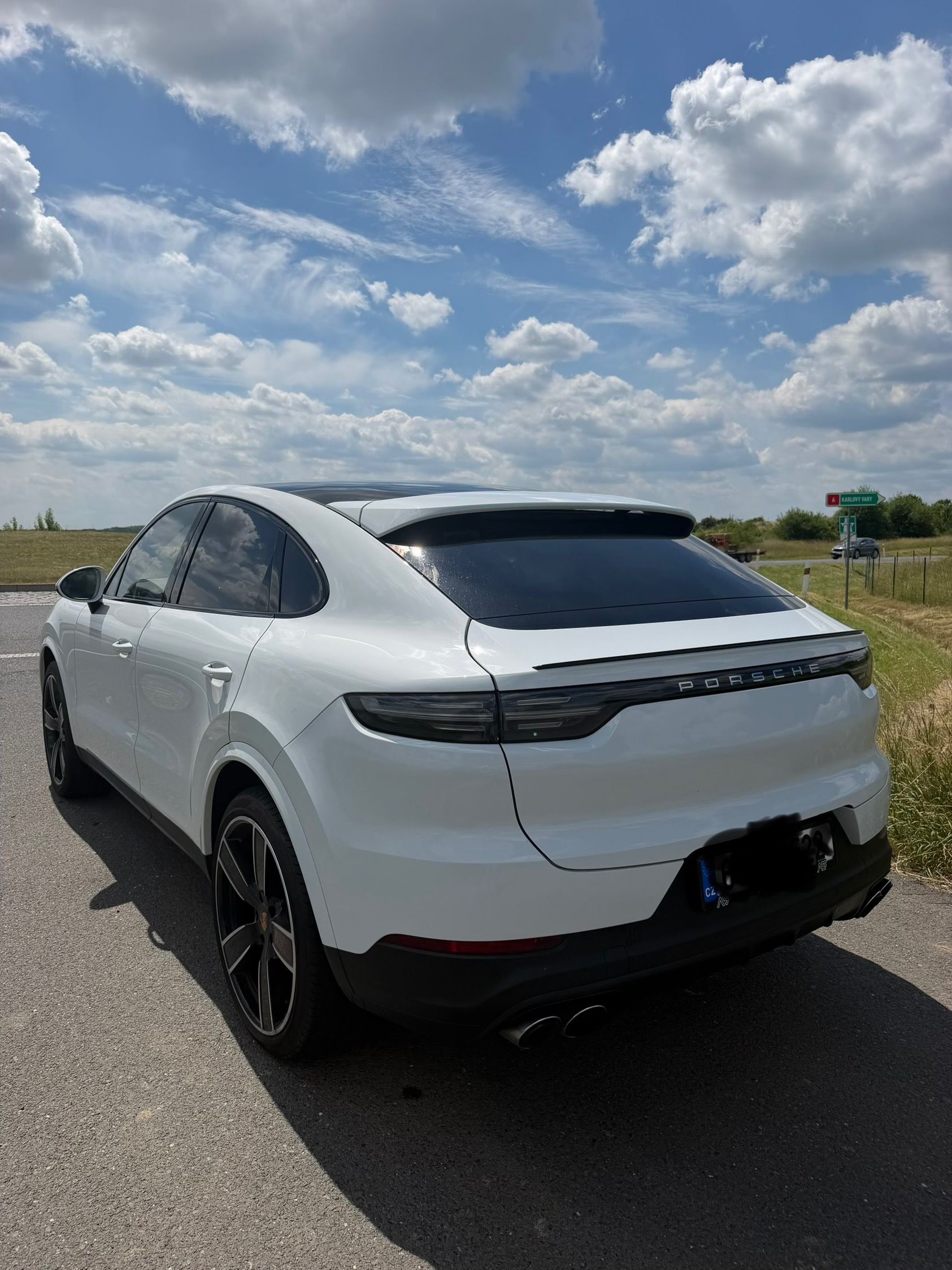 Porsche Cayenne - fotka 4