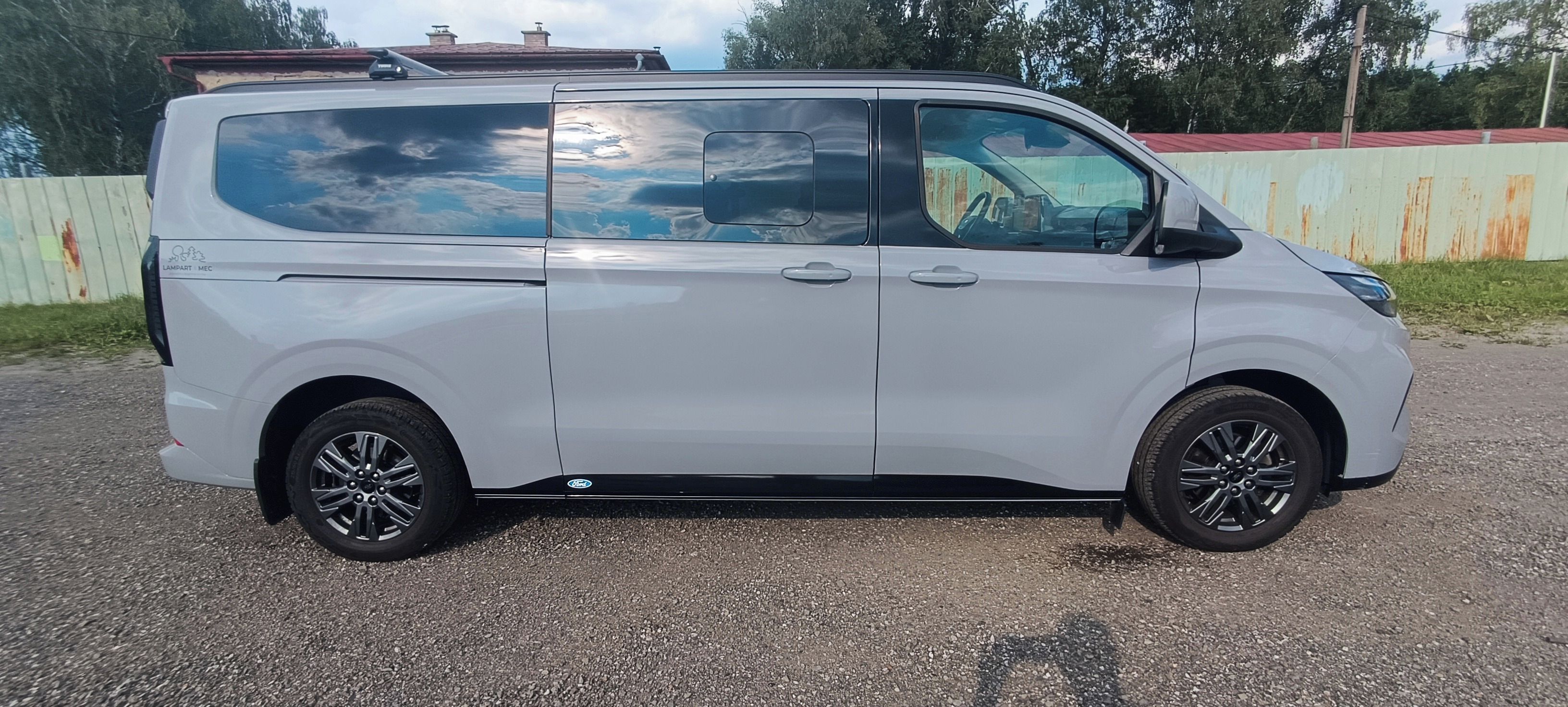 Ford Tourneo Custom, Ford Tourneo Custom 125 kW - fotka 3