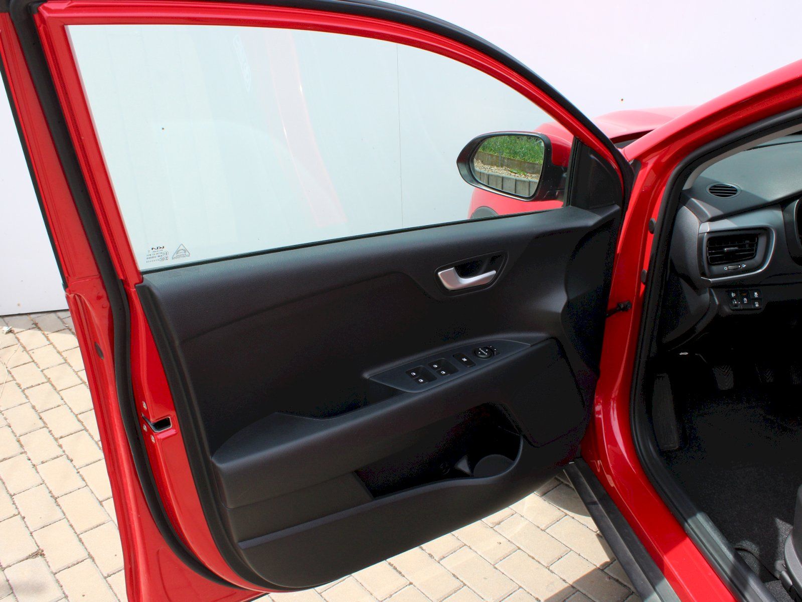 Kia Stonic, 1.2 DPI 58kW Spin - fotka 6