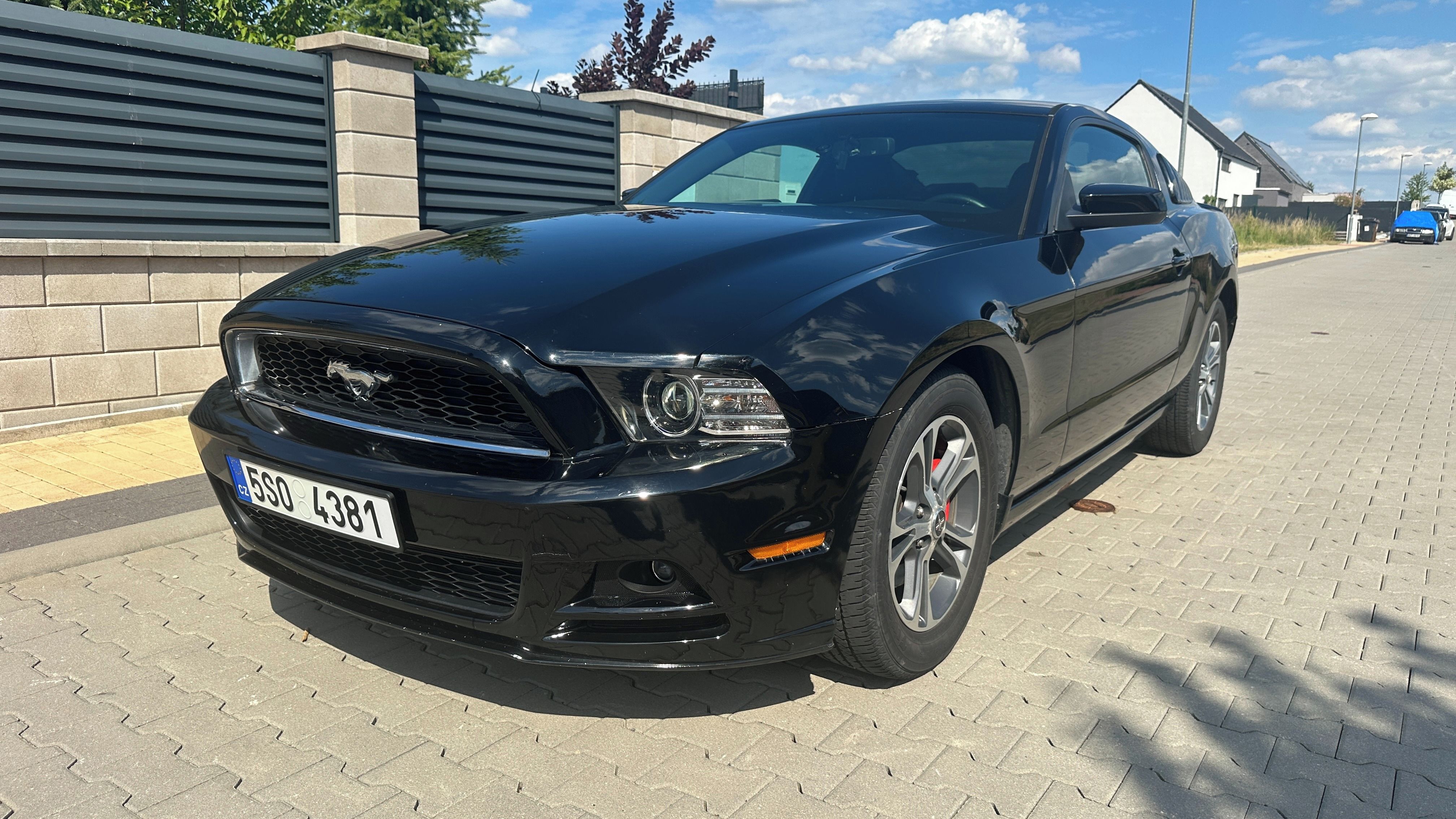 Ford Mustang, 3.7 Facelift ROUSH,BORBET,K&N - fotka 3