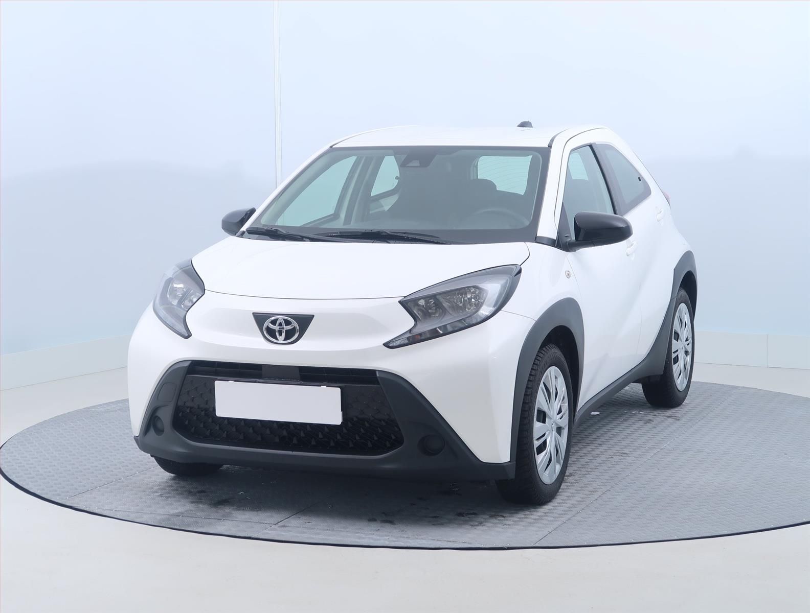 Toyota Aygo, 1.0, Automat, Klima, Tempomat - fotka 2