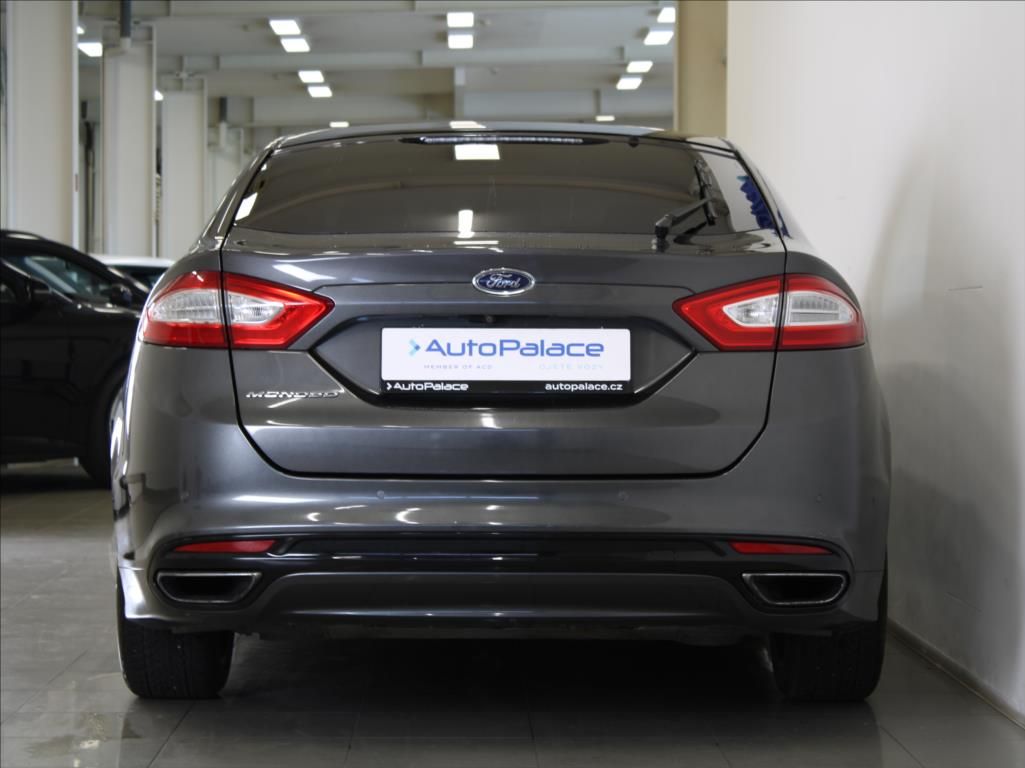 Ford Mondeo, 2,0 TDCi 132kW AT Pano. Kůže - fotka 4