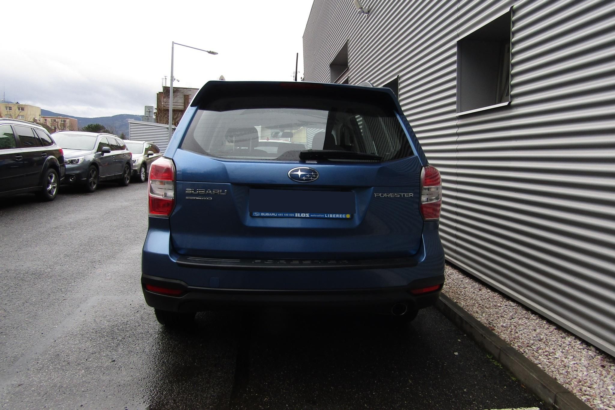 Subaru Forester, 2,0i CVT ČR - fotka 3