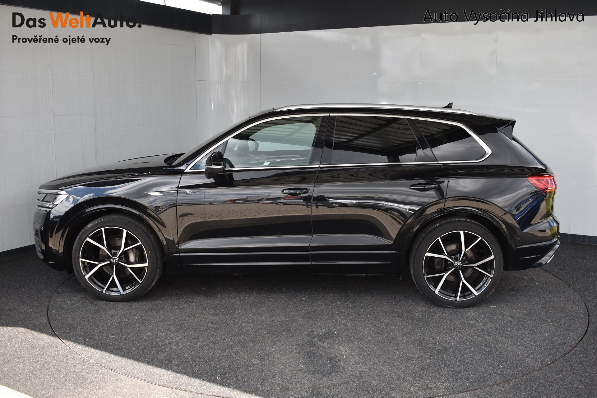 Volkswagen Touareg, R-Line 3.0TDI 210kW,Tažné,Weba - fotka 3