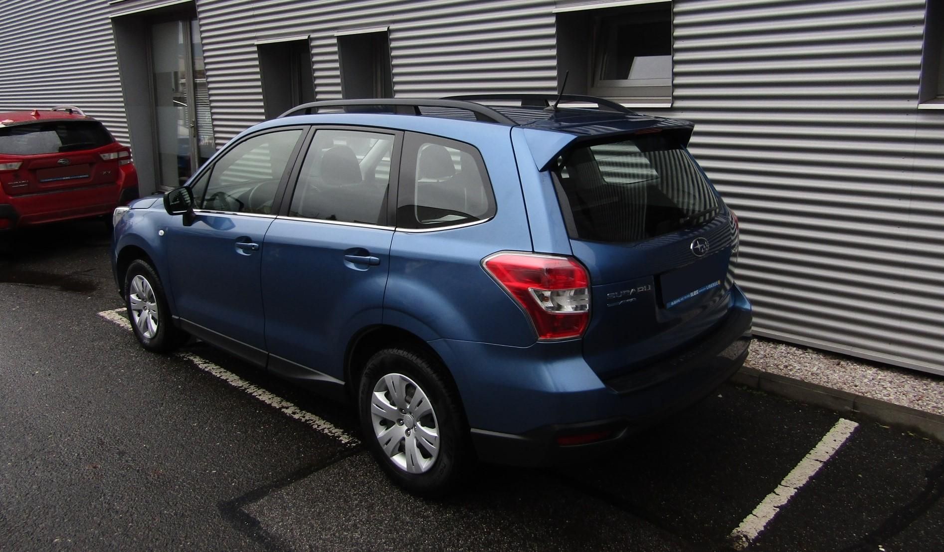 Subaru Forester, 2,0i CVT ČR - fotka 2