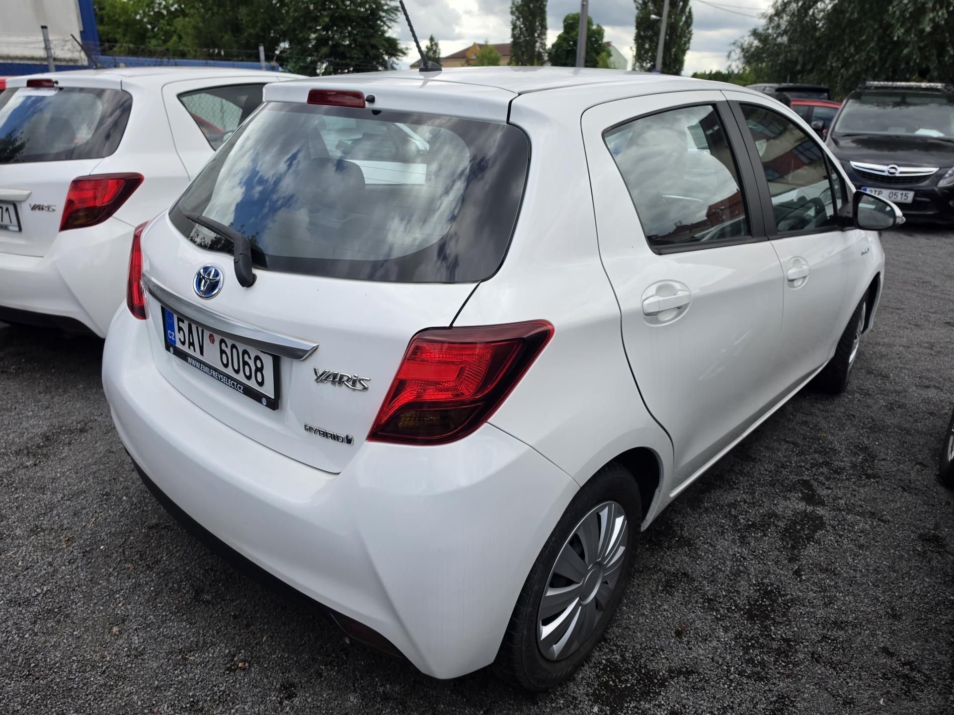 Toyota Yaris, 1.5 Hybrid Automat - fotka 4