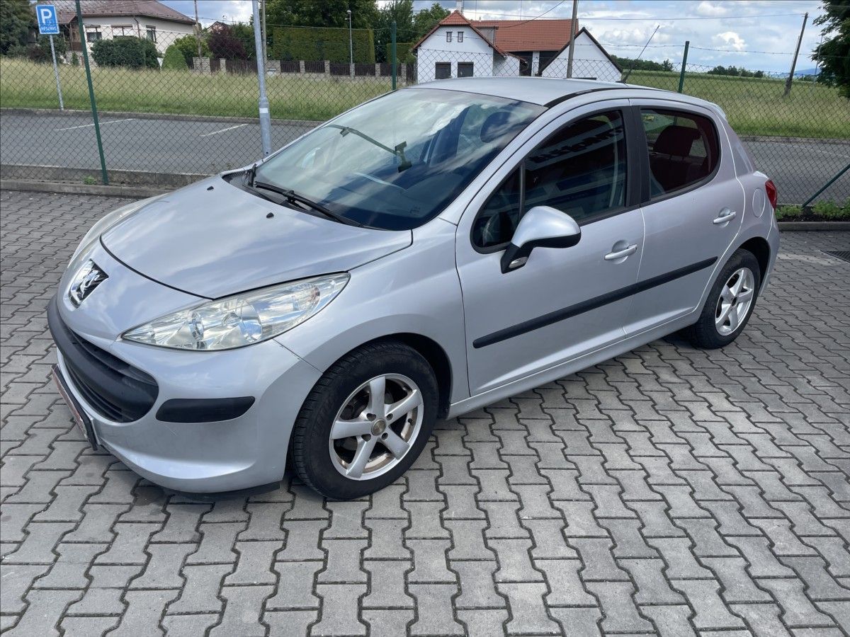 Peugeot 207, 1,4 i 54 kW KLIMA OK NOVÁ STK - fotka 3