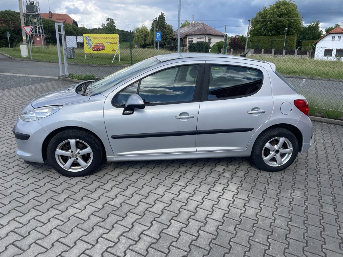 Peugeot 207, 1,4 i 54 kW KLIMA OK NOVÁ STK - fotka 4