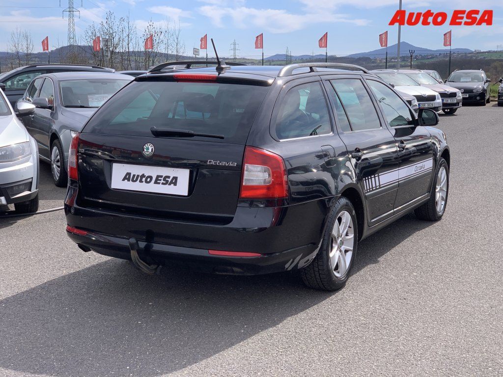Škoda Octavia, 1.6 TDi,AC - fotka 6