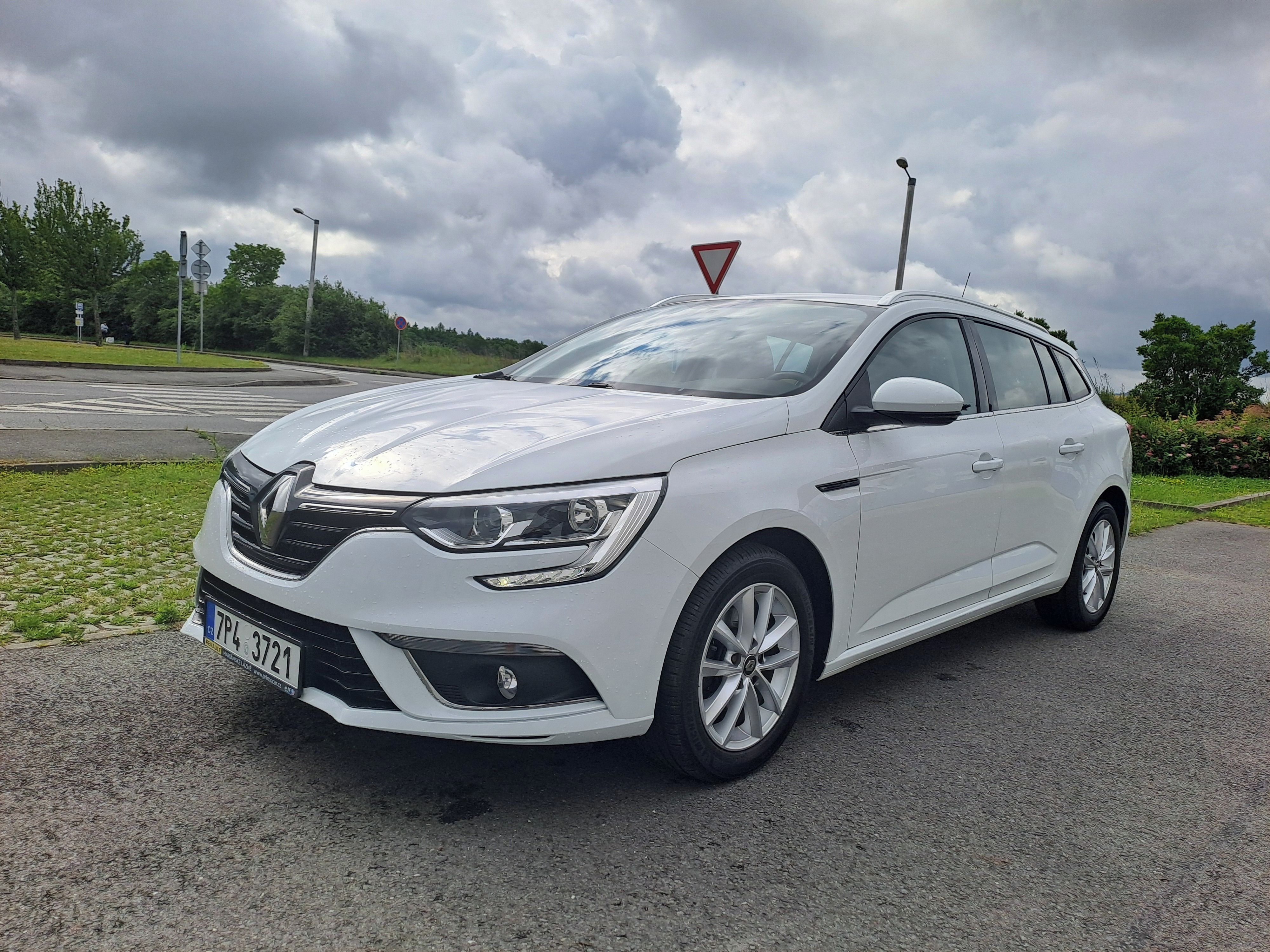 Renault Mégane, 1.3TCE 1.MAJ,PRAVIDELNÝ SERVIS - fotka 3
