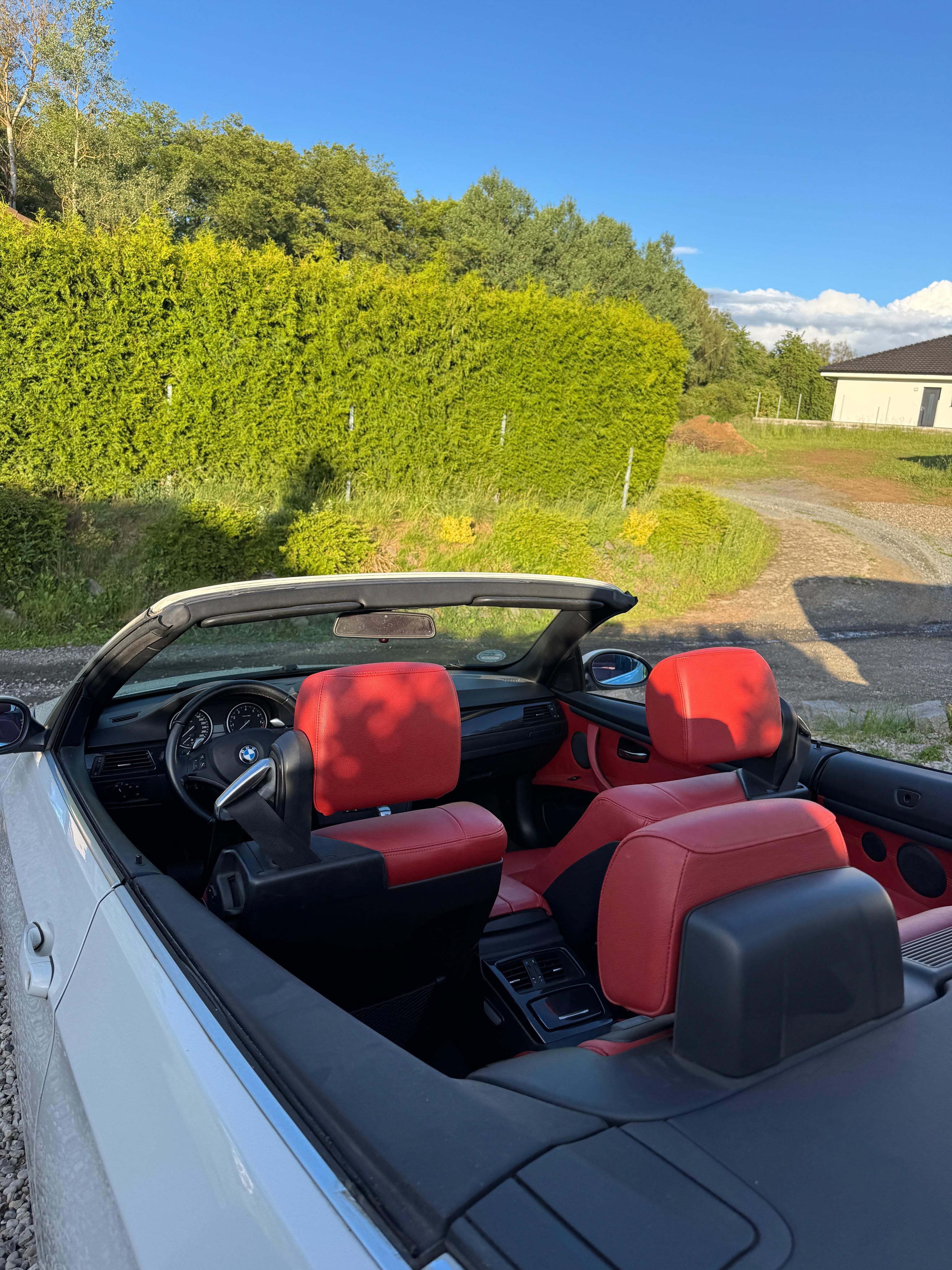 BMW Řada 3, BMW e93 330i PLNÁ VÝBAVA - fotka 5