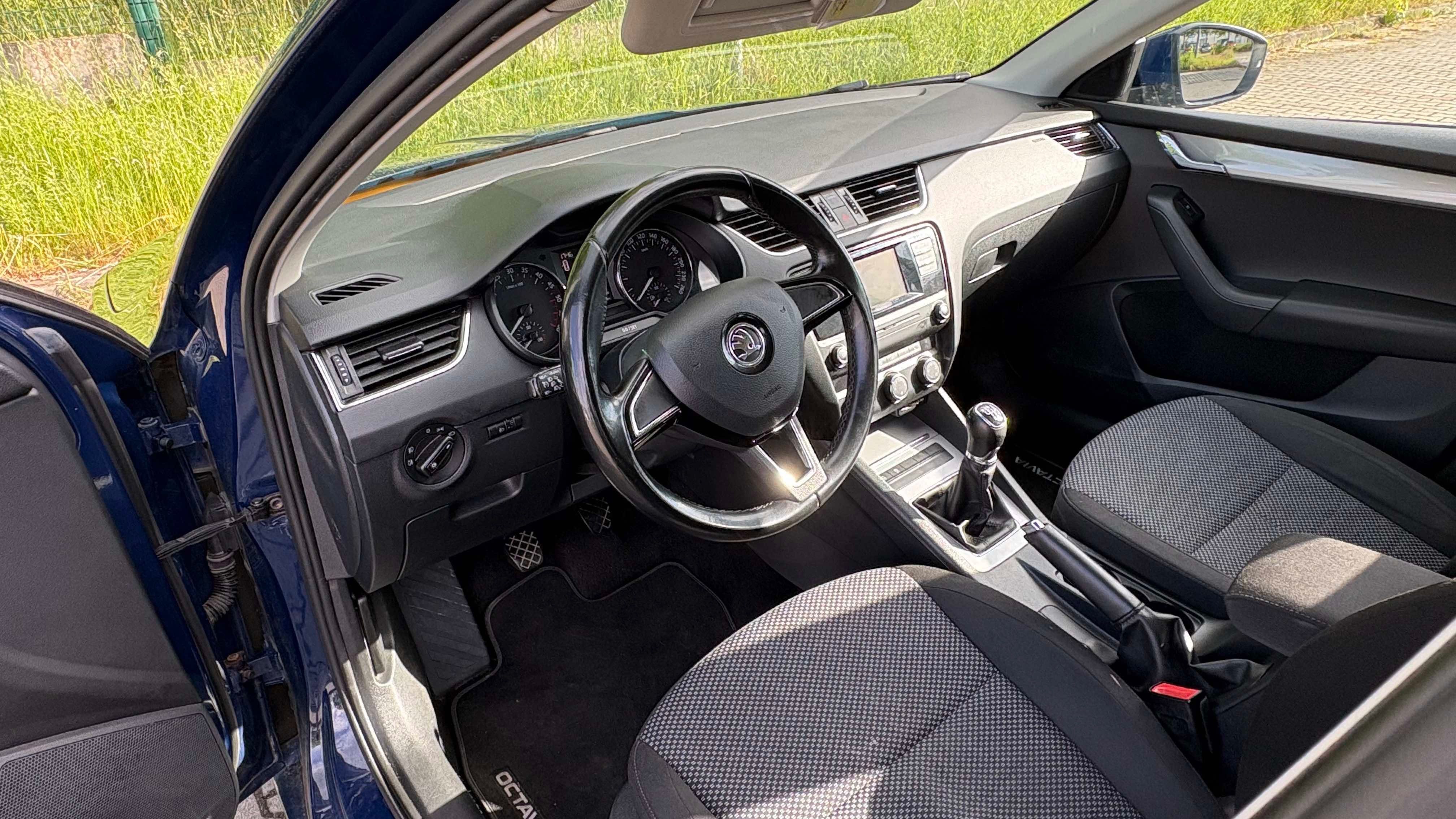 Škoda Octavia, Octavia kombi, 1.6 TDI, tažné - fotka 5