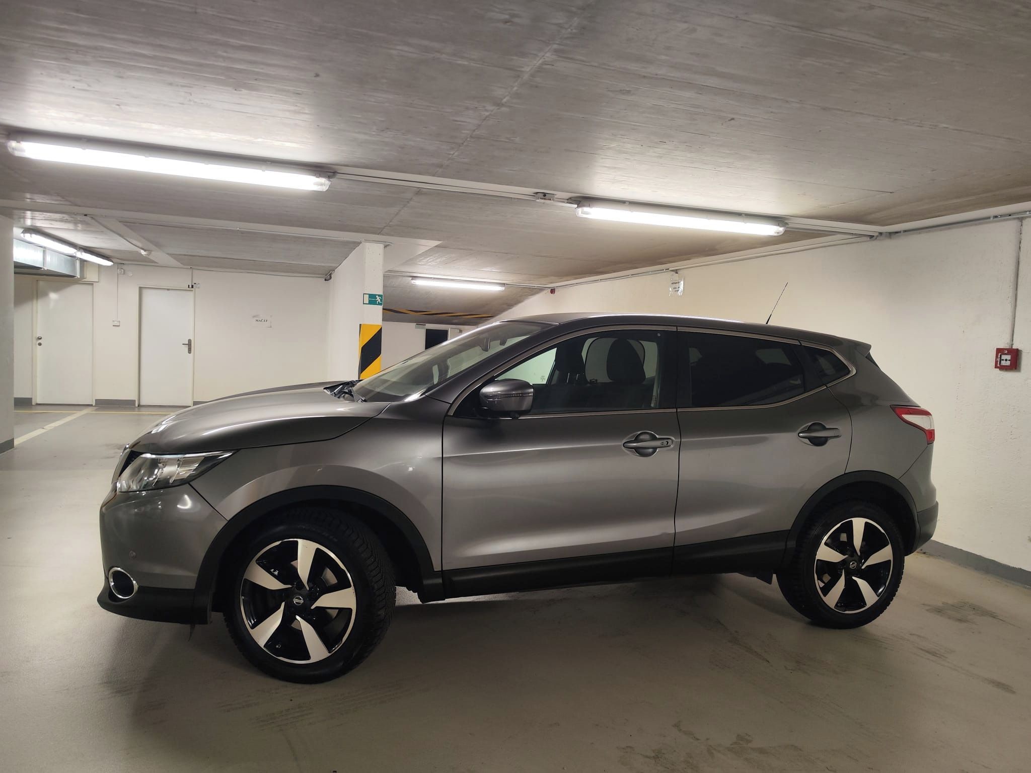 Nissan Qashqai, Nissan Qashqai 1.2 DIG-T Autom - fotka 3