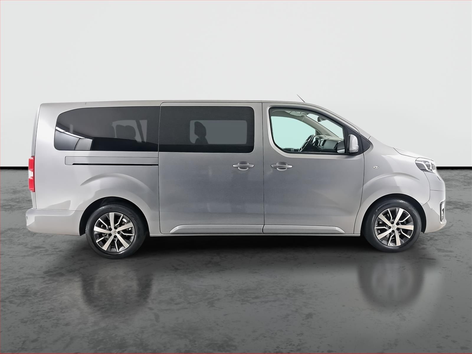 Toyota Proace Verso, 2.0 D-4D, VIP, 7 míst, L2 - fotka 6