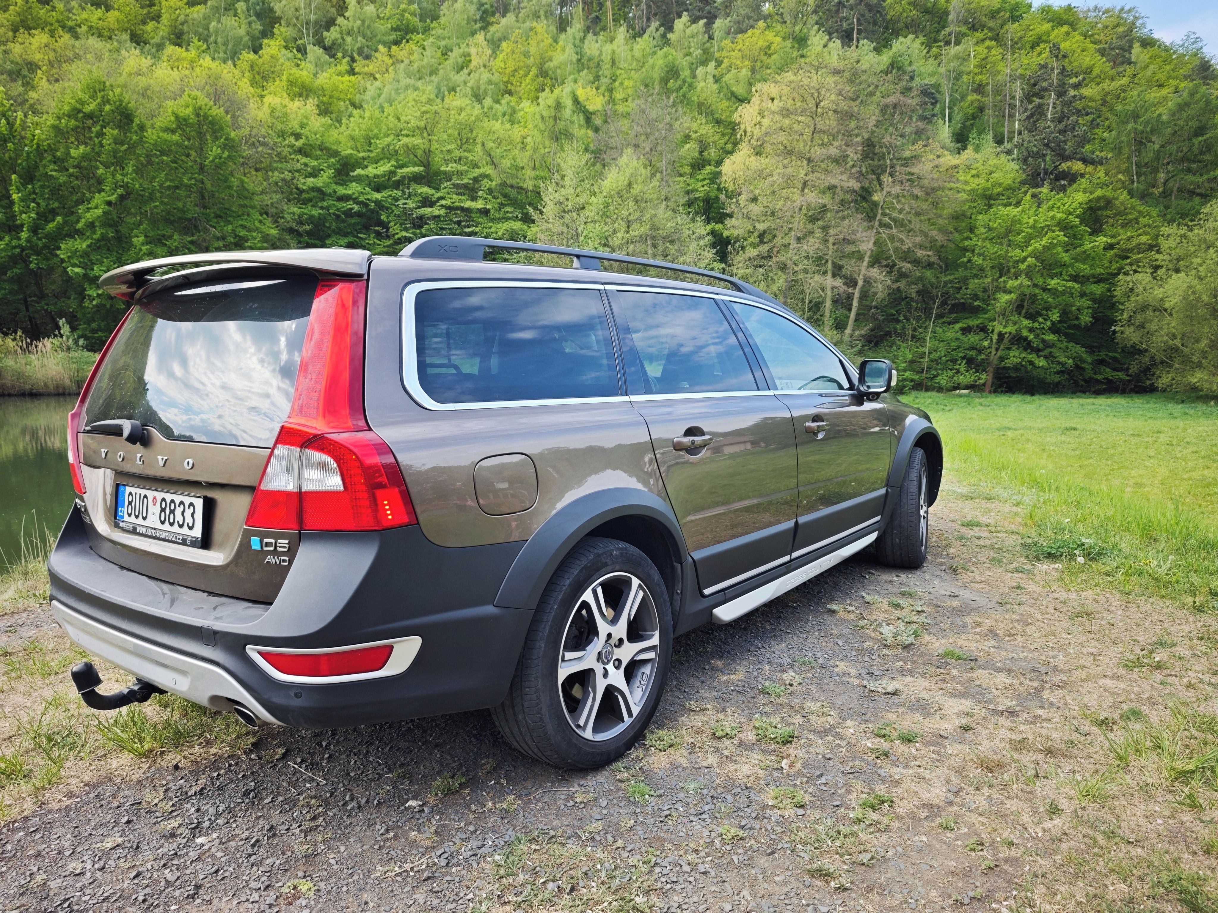 Volvo XC70, Volvo XC70 D5 AWD 169kW - fotka 3