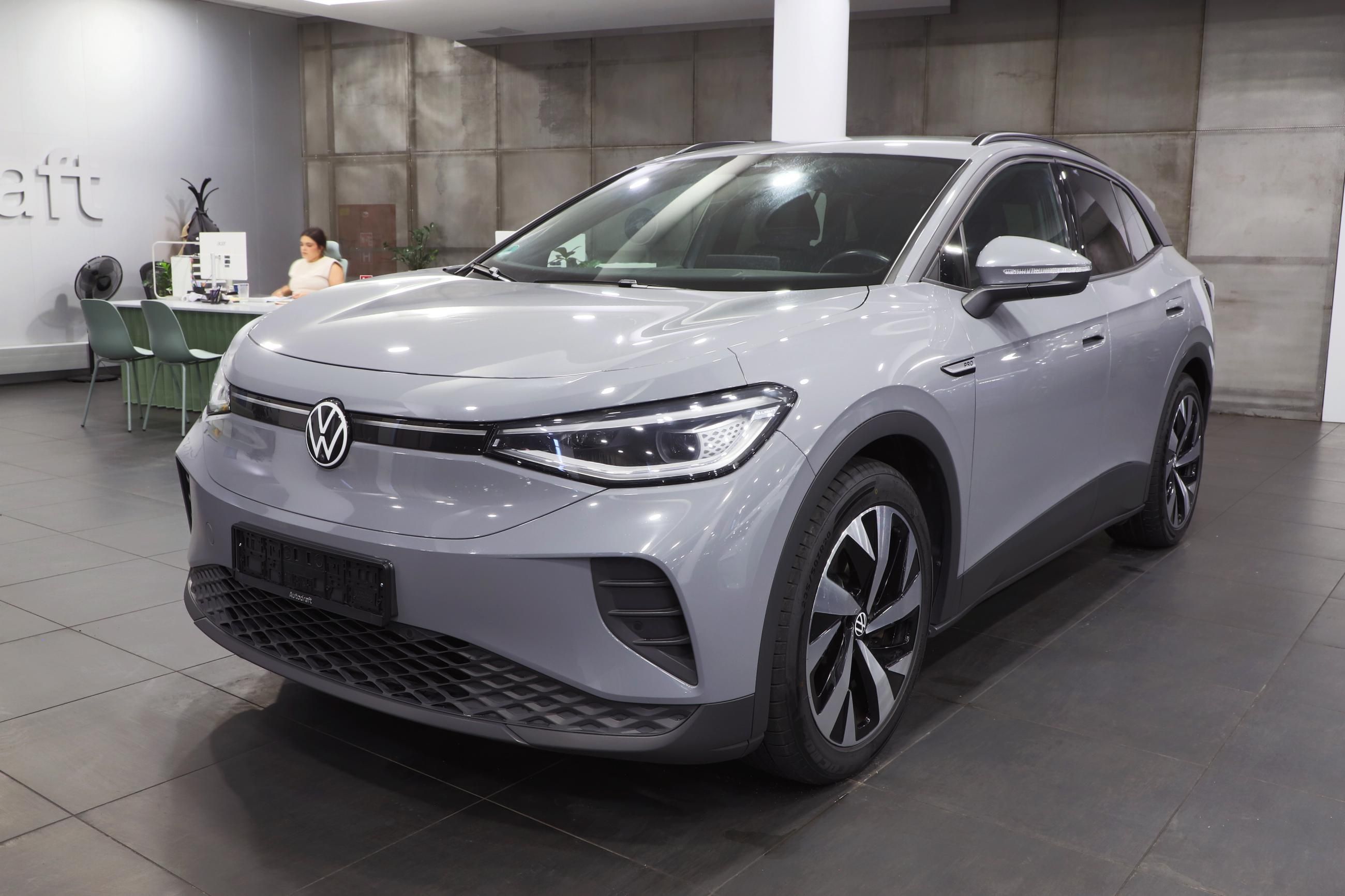 Volkswagen ID.4, ID.4 Pro 150kW / Tažné / ALU - fotka 2
