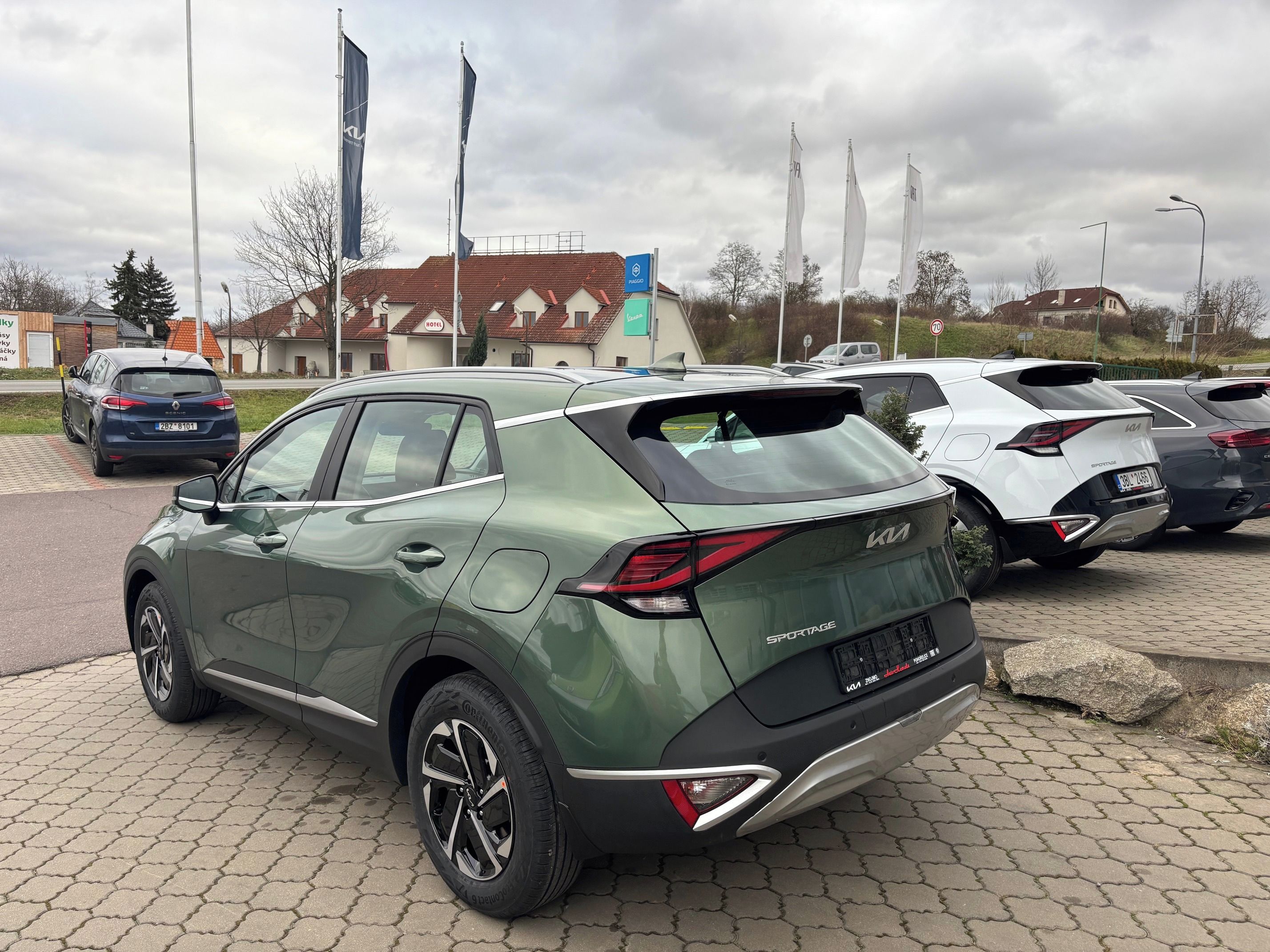Kia Sportage, 1,6 T-GDi 4x2 7DCT EXCLUSIVE - fotka 6