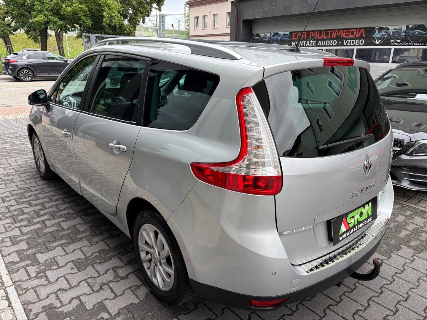 Renault Grand Scénic, 1,5 Dci 81kW, seviska, navi - fotka 4