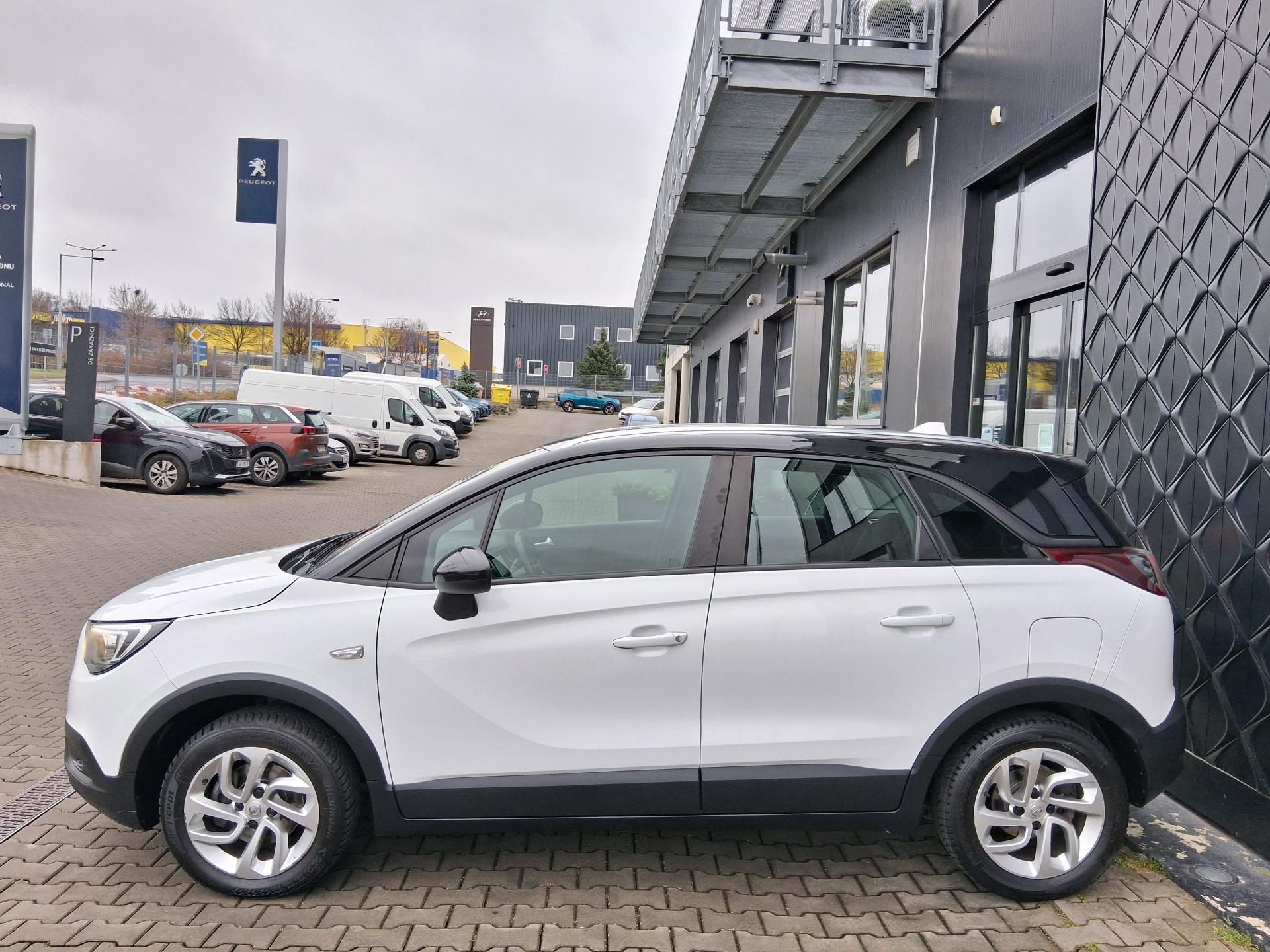 Opel Crossland X, SMILE 1.2 TURBO 96 kW - fotka 4