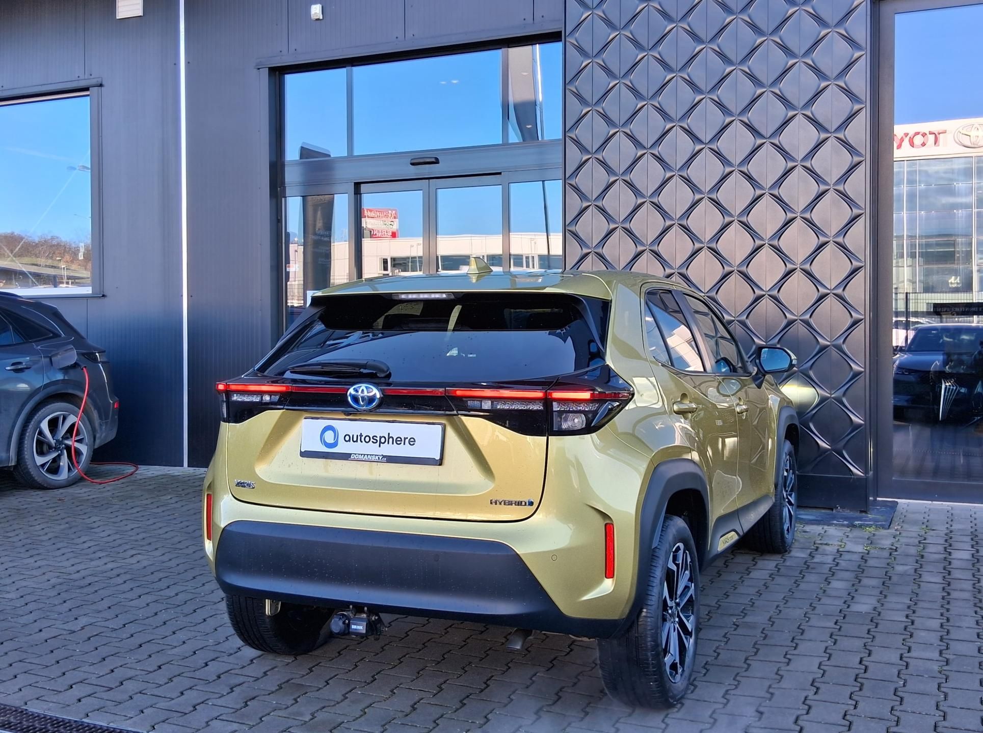 Toyota Yaris Cross, COMF. STYLE TECH 1.5 Hyb. 85kW - fotka 3