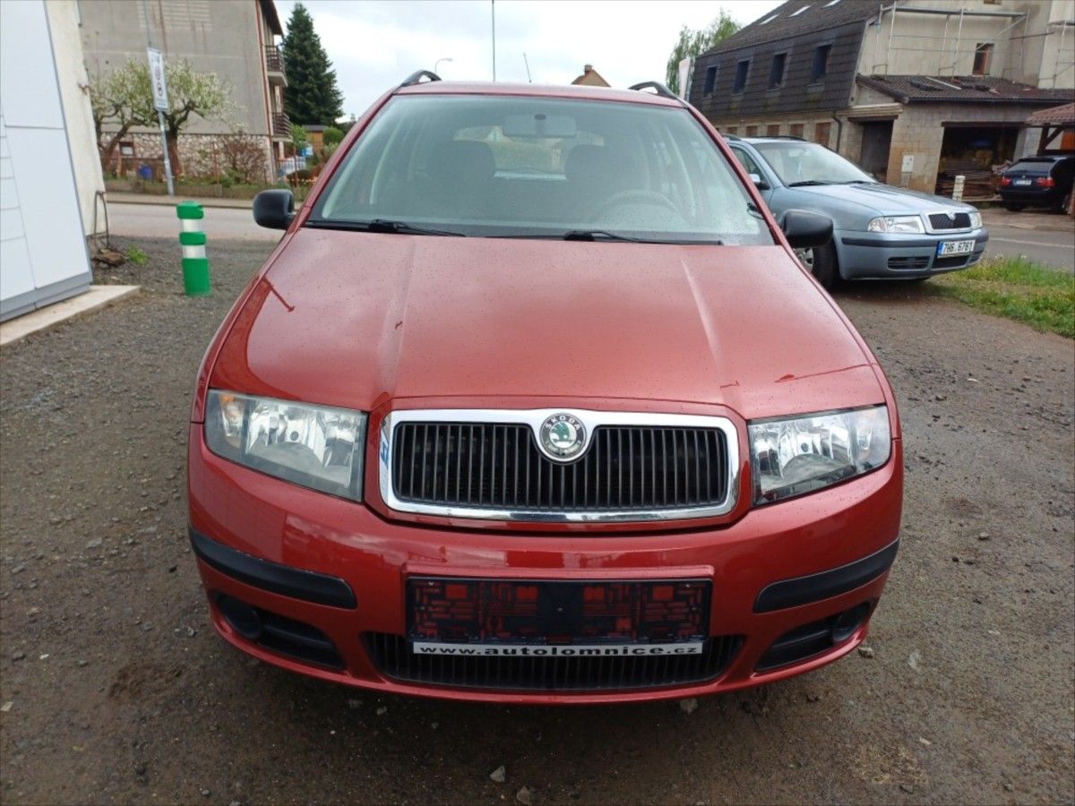 Škoda Fabia, 1,4 16V  kombi - fotka 2