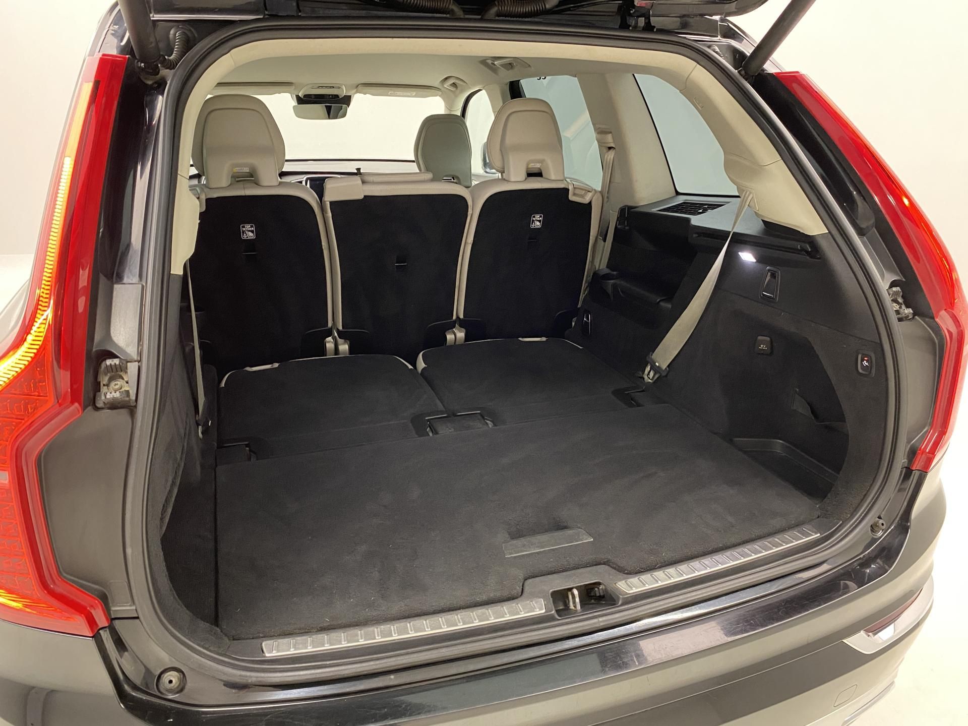 Volvo XC90, D5 AWD INSCRIPTION AUT 7míst - fotka 6