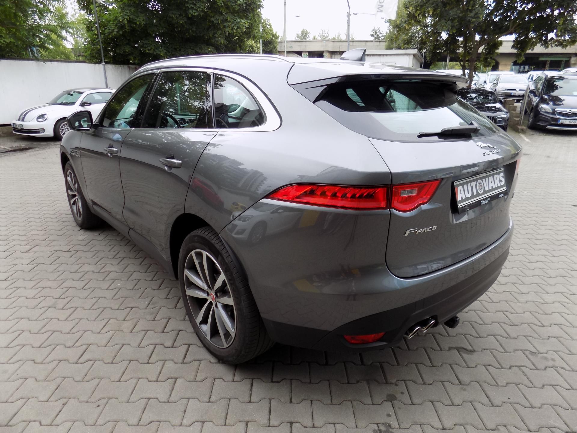 Jaguar F-Pace, 2.0 D Původ ČR - fotka 5