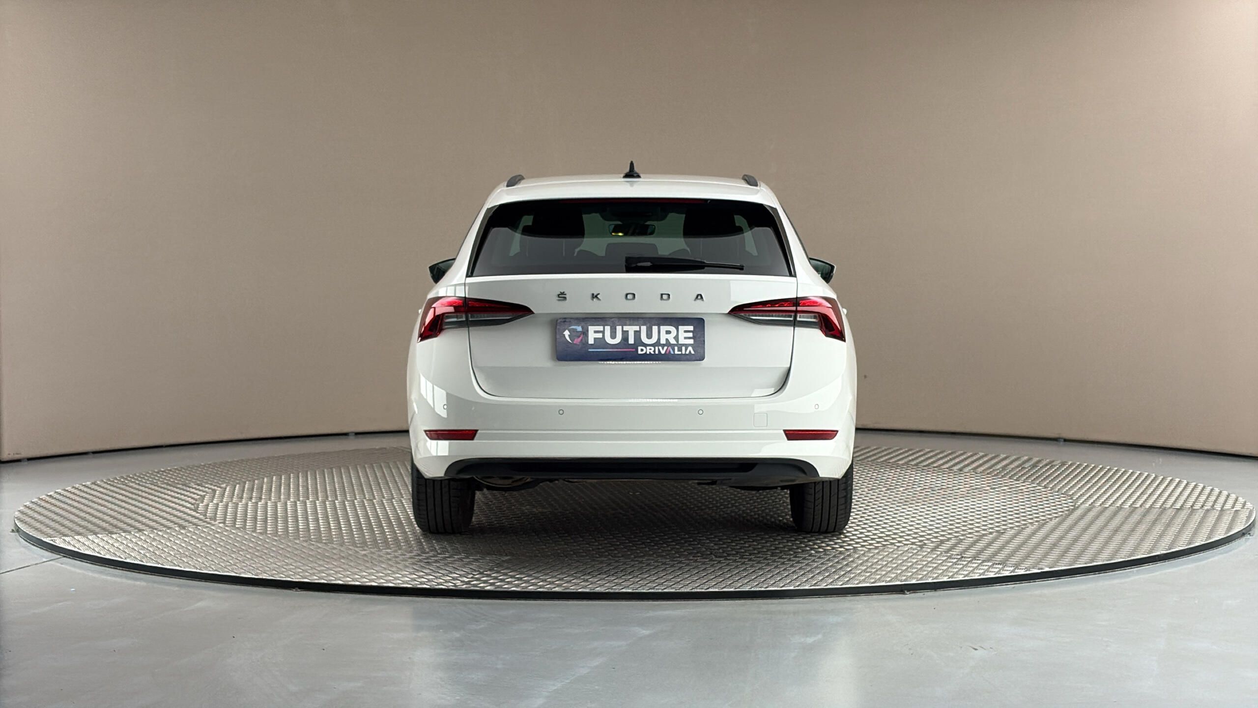 Škoda Octavia, 2.0 TDI Ambition Combi - fotka 5