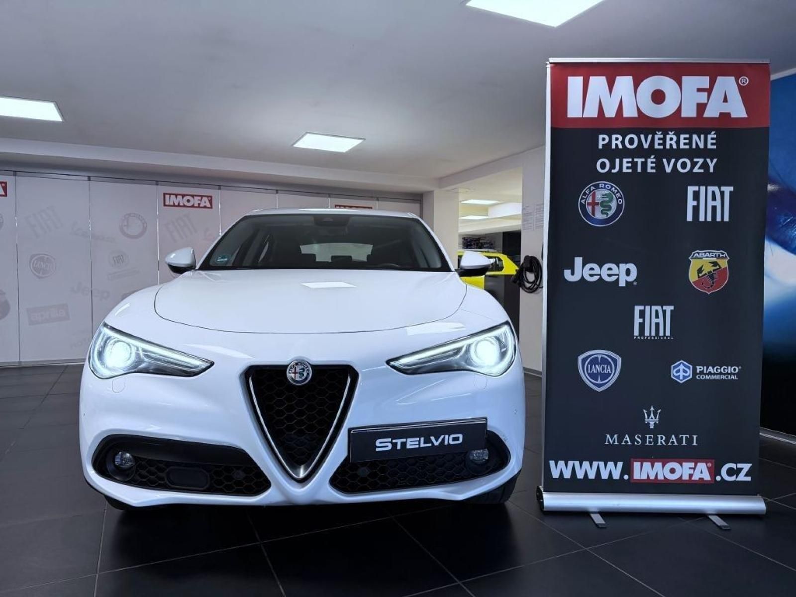Alfa Romeo Stelvio, 2.2 JTD 180k AT8 ZF Q4 4x4 - fotka 2