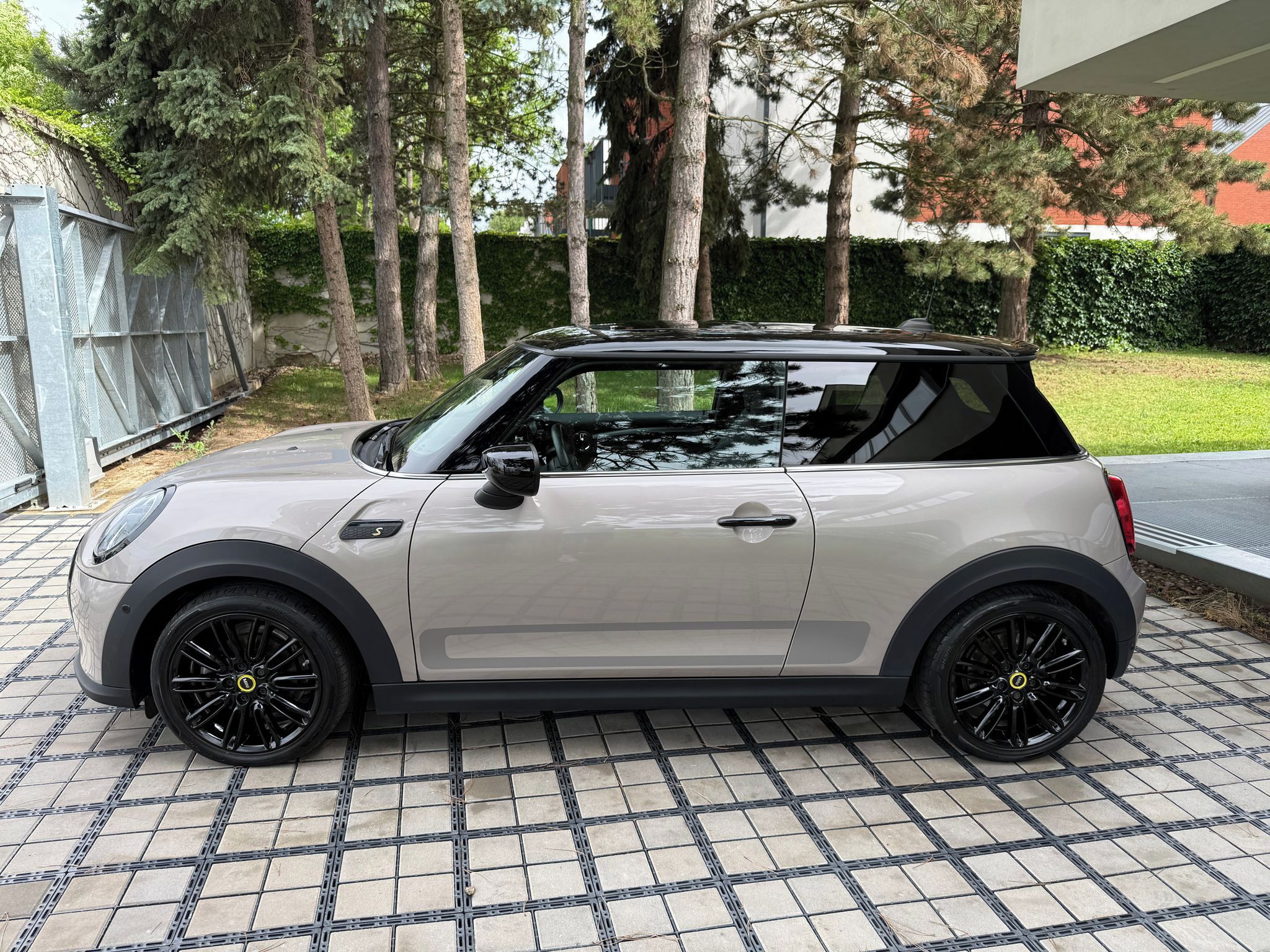 Mini, SE 135kW Panorama - fotka 3
