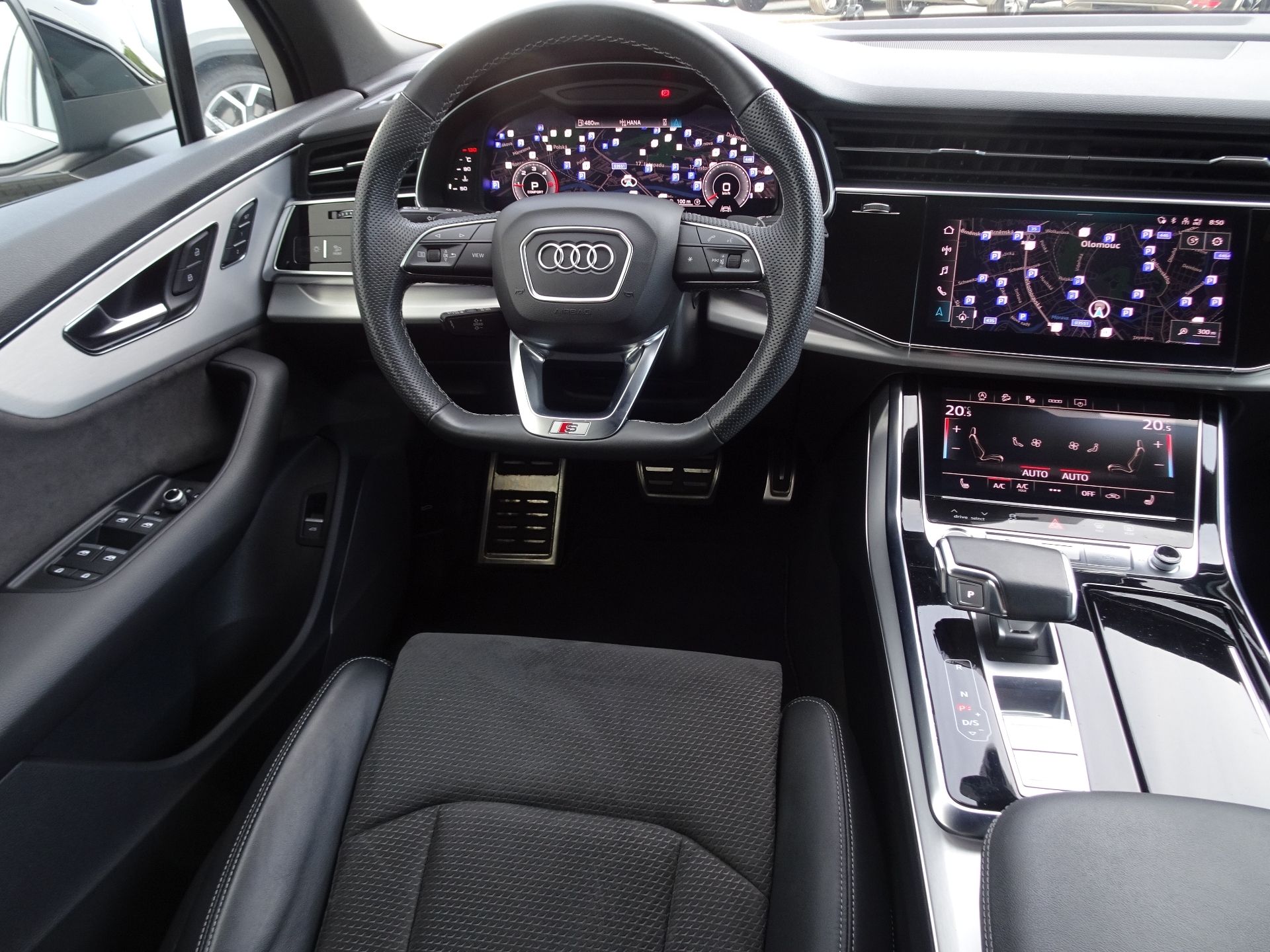 Audi Q7, 50TDI Quattro Tiptronic S-line - fotka 5