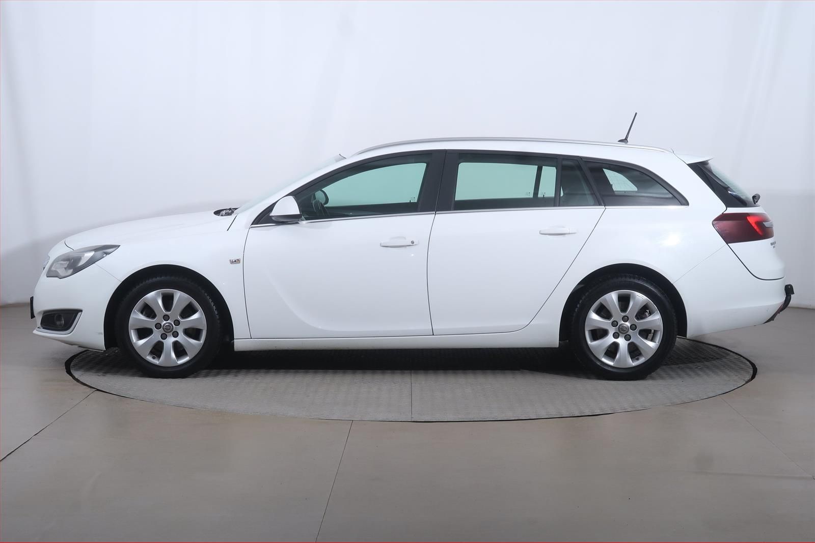 Opel Insignia, 2.0 CDTI - fotka 3