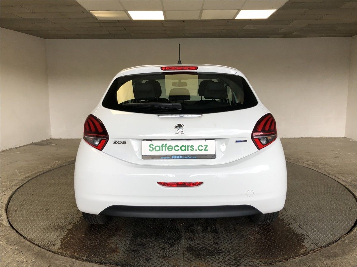 Peugeot 208, 1,2 Pure Tech - fotka 6