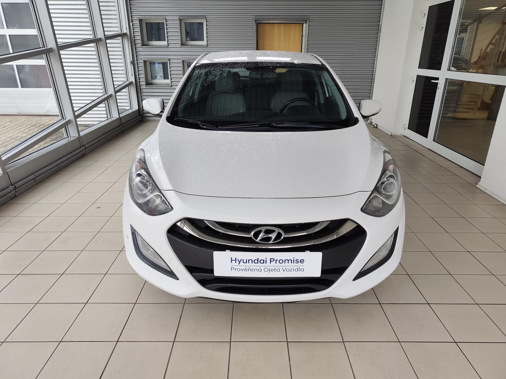 Hyundai i30, 1.6i 88kW, AUTOMAT, ČR - fotka 6