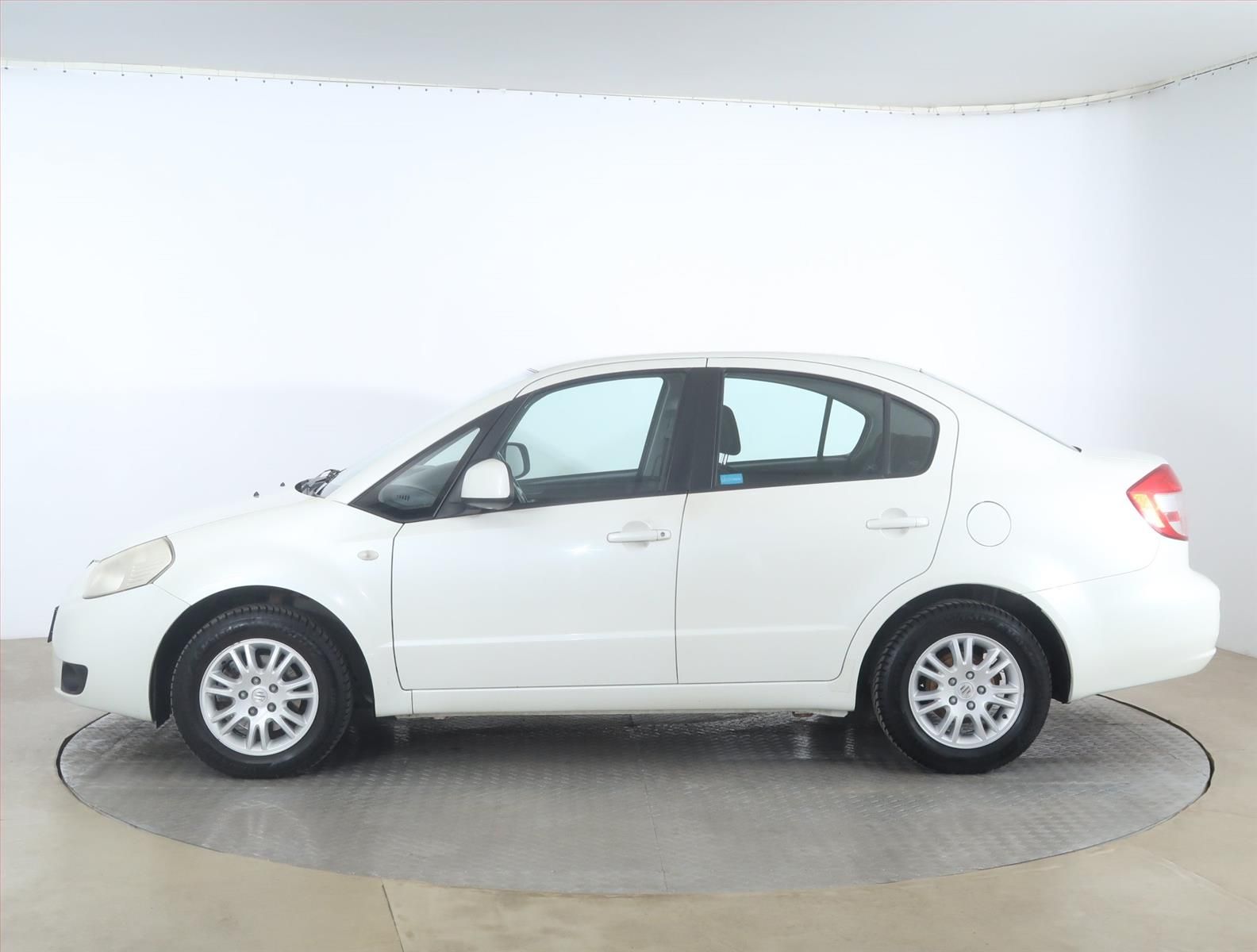 Suzuki SX4, 1.6 VVT, LPG, po STK - fotka 3