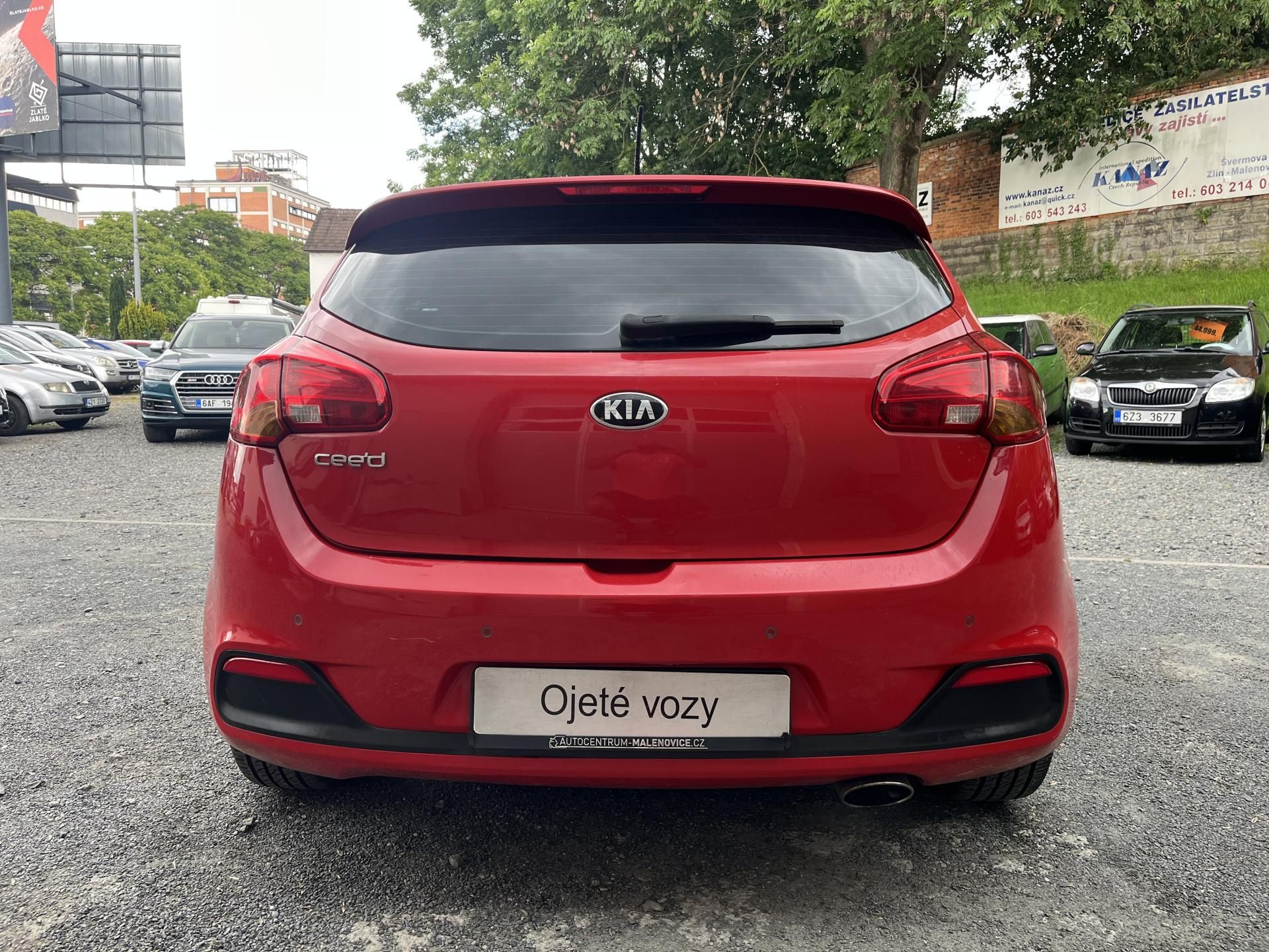 Kia Cee´d, 1,6 GDi 99 Kw ČR!!! - fotka 6