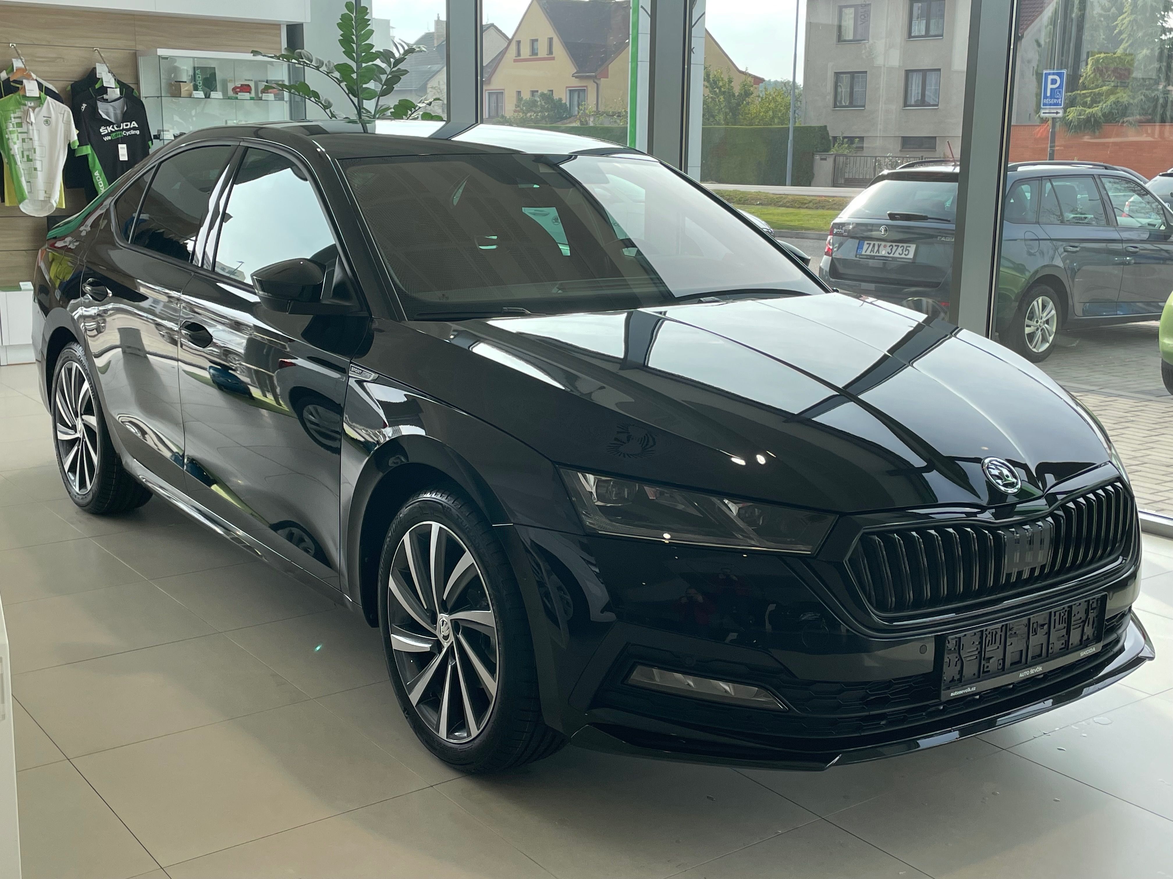 Škoda Octavia, Škoda Octavia Sportline 1.5TSI - fotka 5
