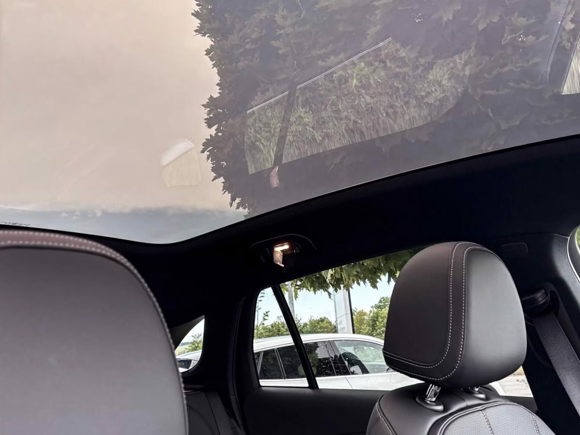 Mercedes-Benz GLC, 400 Avantgarde Superscreen Pan - fotka 5