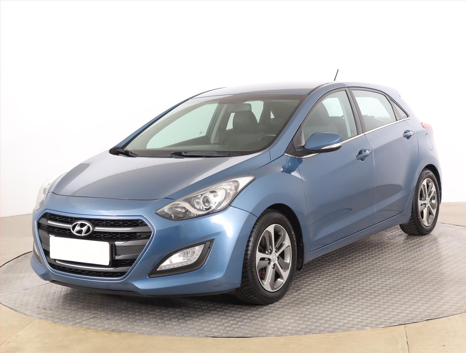 Hyundai i30, 1.4 CVVT, Serv.kniha - fotka 2