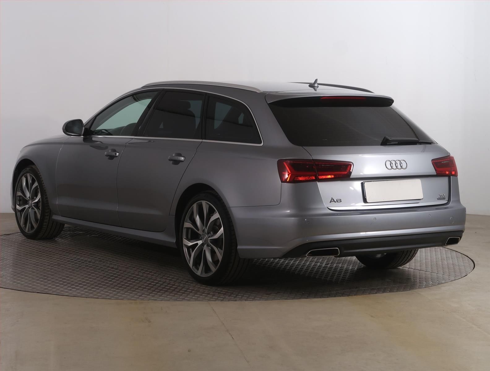 Audi A6, 3.0 TDI, 4X4, Automat - fotka 4