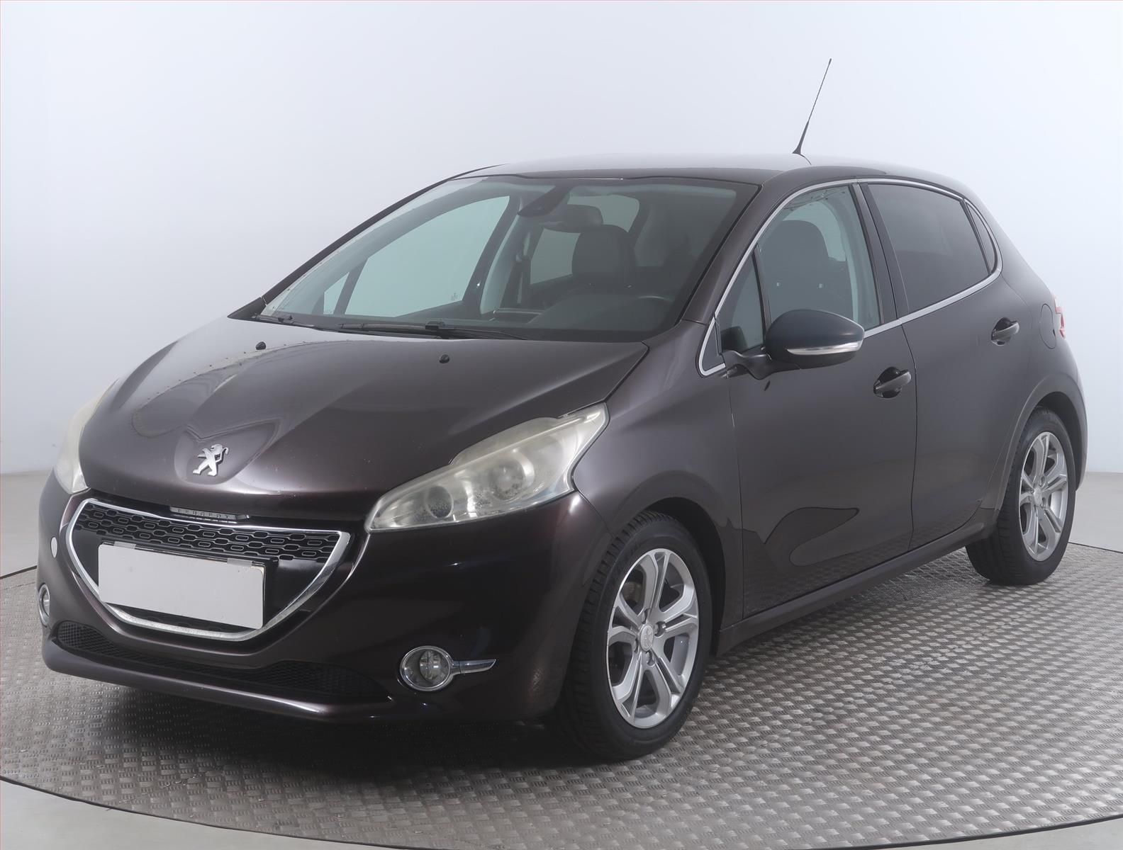 Peugeot 208, 1.2 PureTech, Serv.kniha - fotka 2