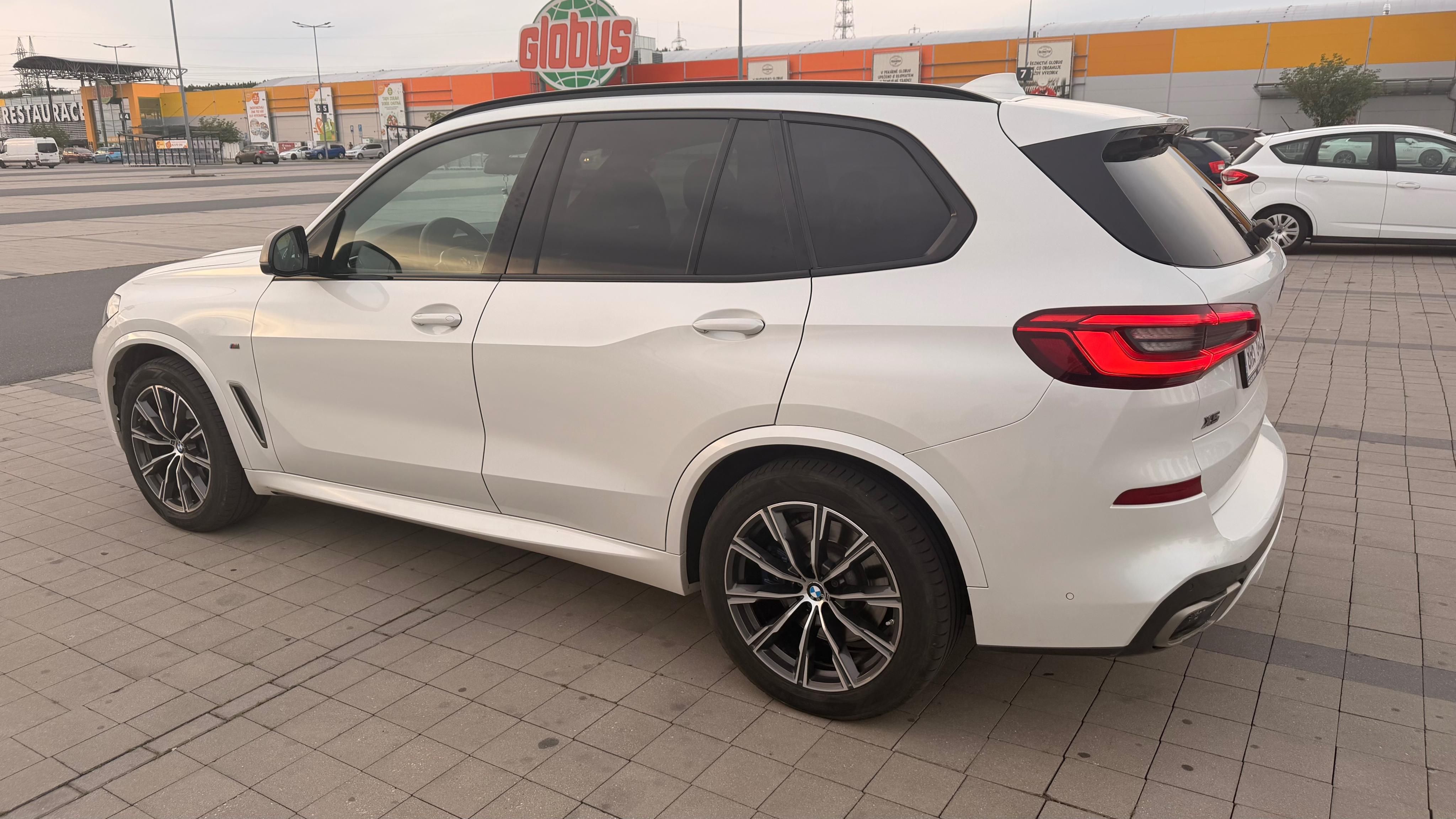 BMW X5, M50d – Panorama, nezávislé top - fotka 3
