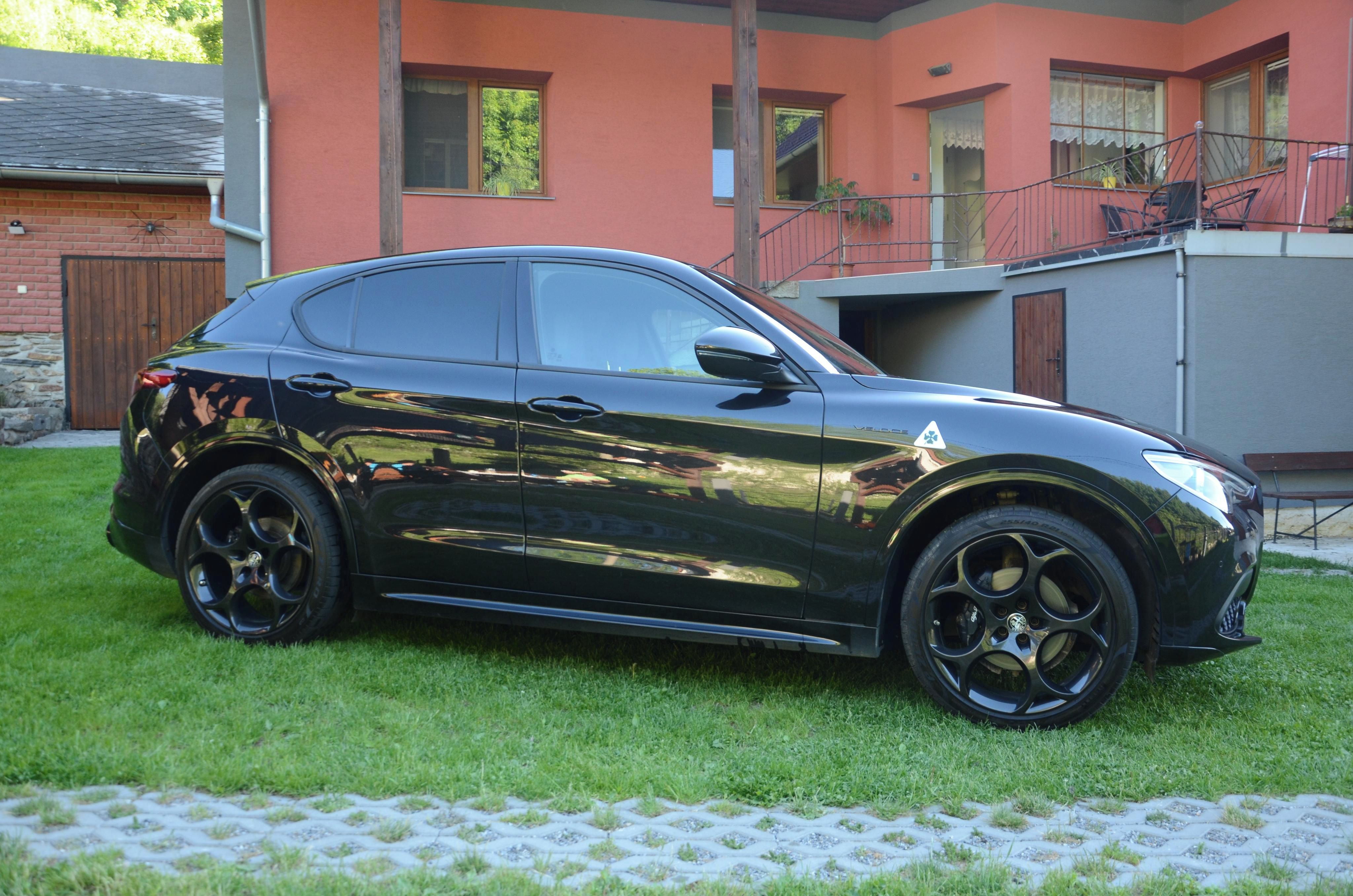 Alfa Romeo Stelvio - fotka 4