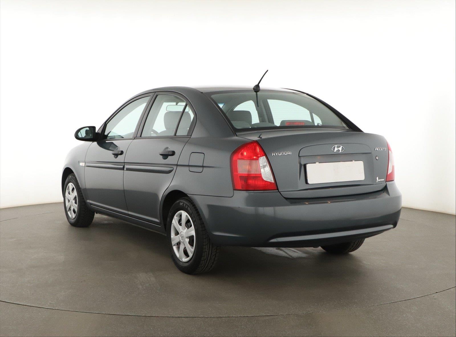 Hyundai Accent, 1.4i, ČR,1.maj, po STK - fotka 4