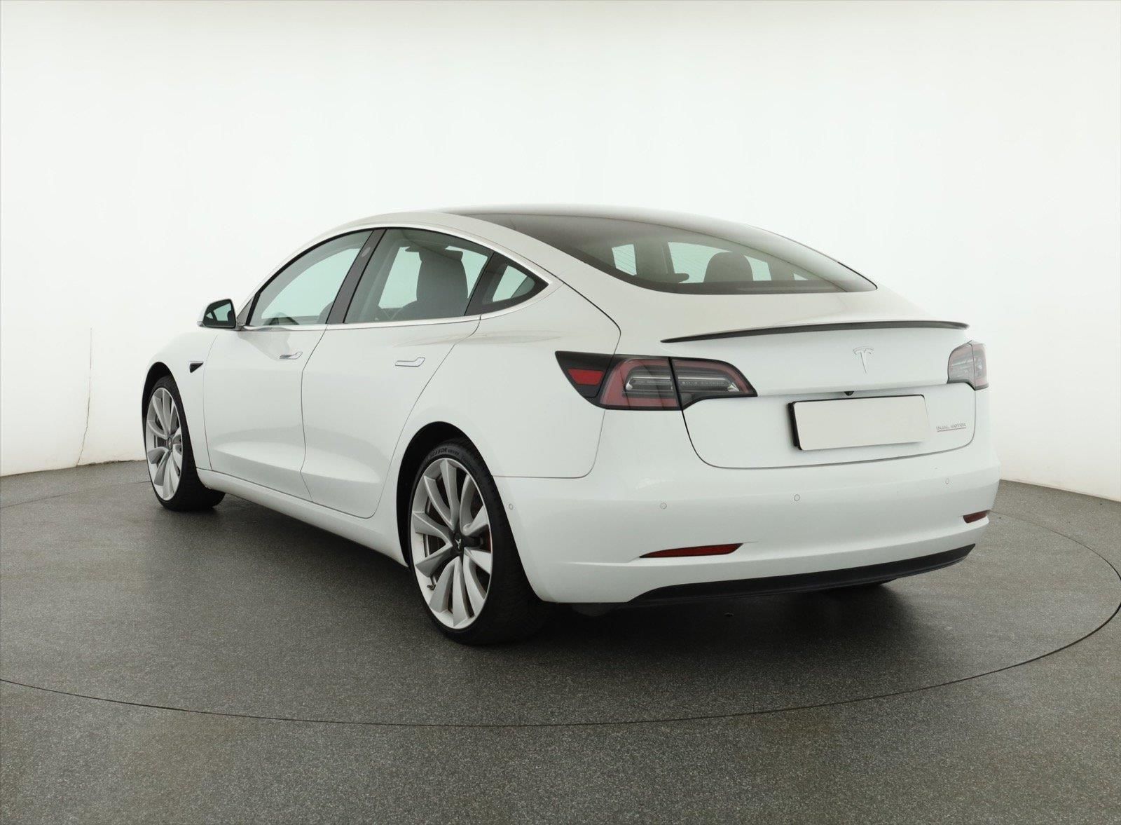 Tesla Model 3, Performance 78kWh, 4X4 - fotka 4