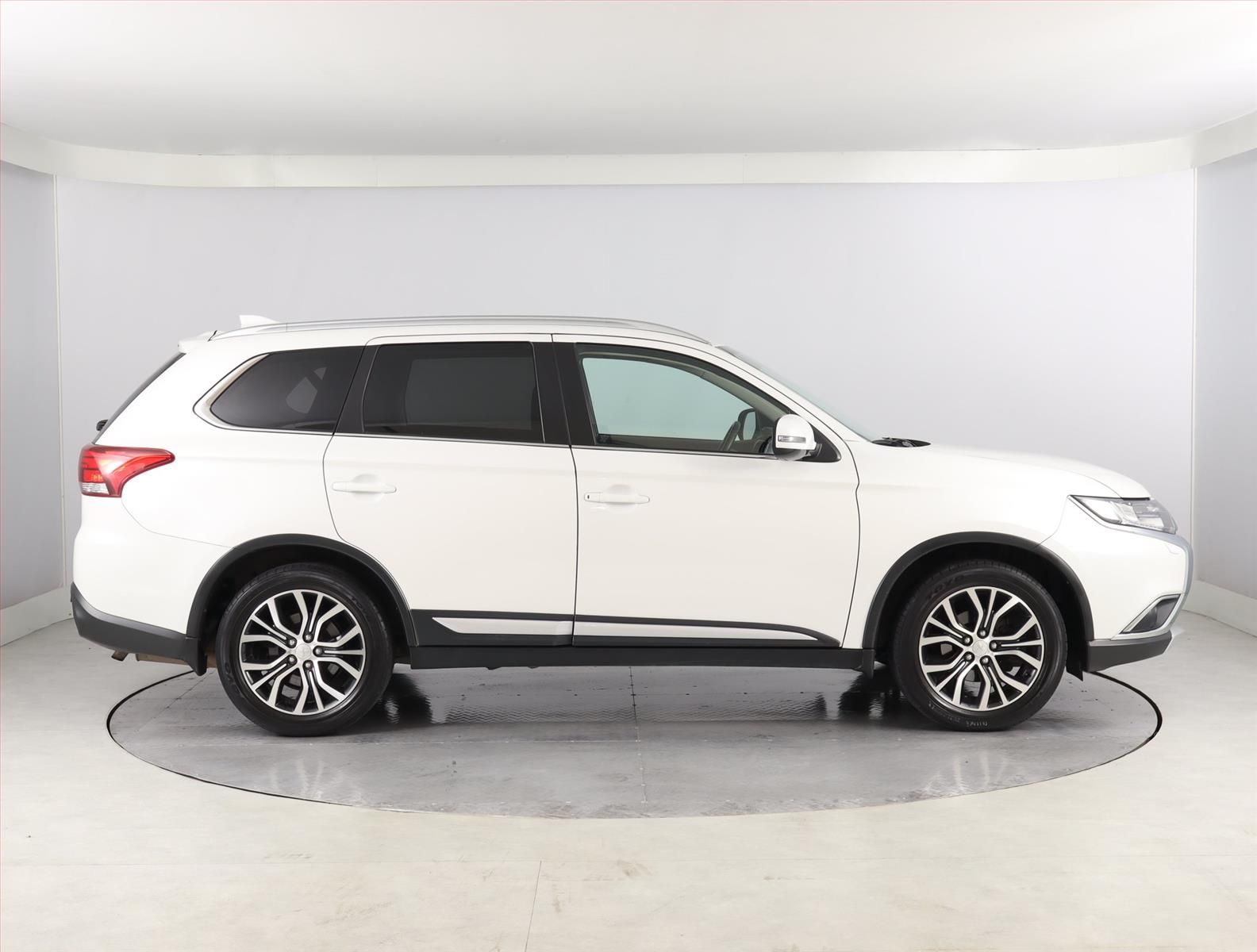 Mitsubishi Outlander, 2.0, LPG, 4X4, Automat - fotka 6