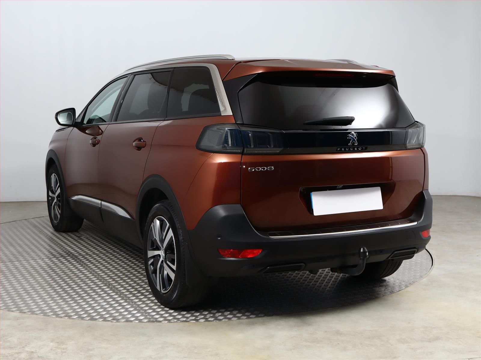 Peugeot 5008, 1.5 BlueHDi, Automat, 7 míst - fotka 4