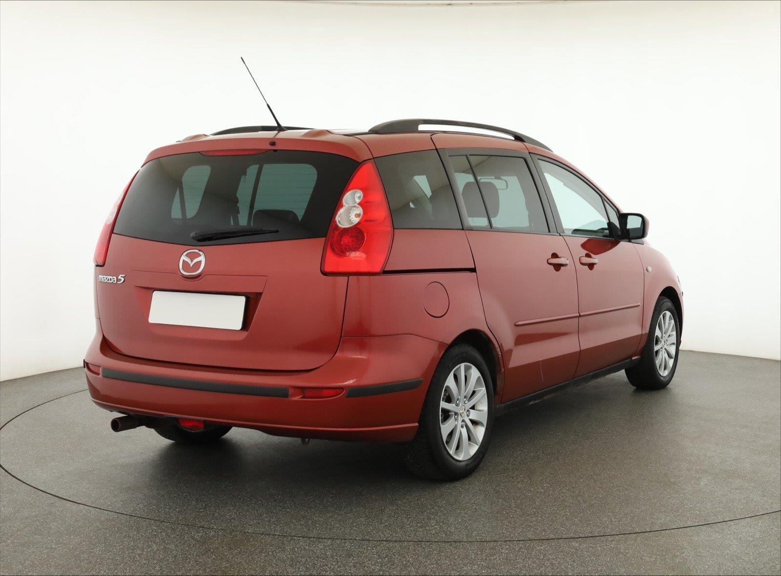 Mazda 5, 2.0, 7 míst, Automatická klima - fotka 5