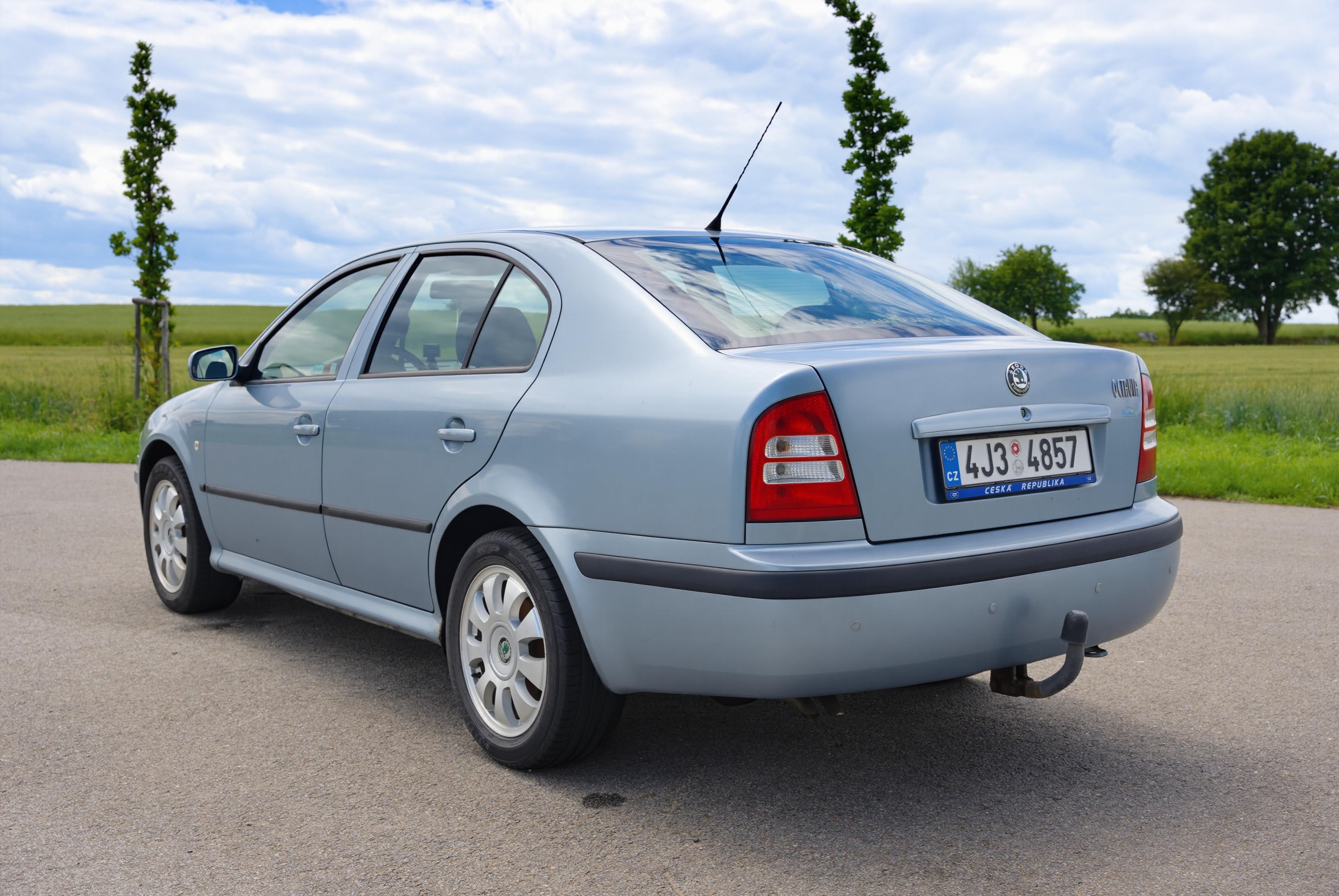 Škoda Octavia, Škoda Octavia I 1.6 MPI 75 kW - fotka 5