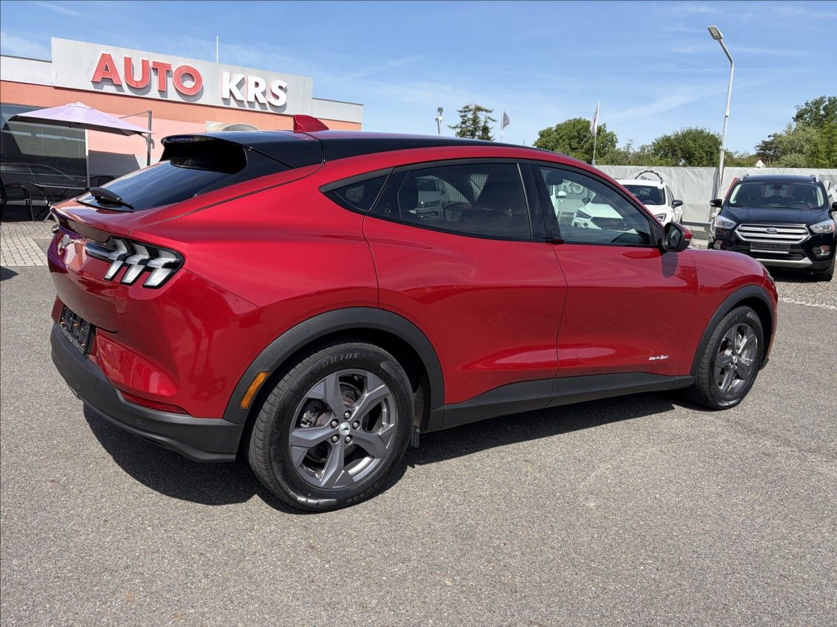 Ford Mustang Mach-E, 76KWH,SOH97%, JEN 21000km! - fotka 4